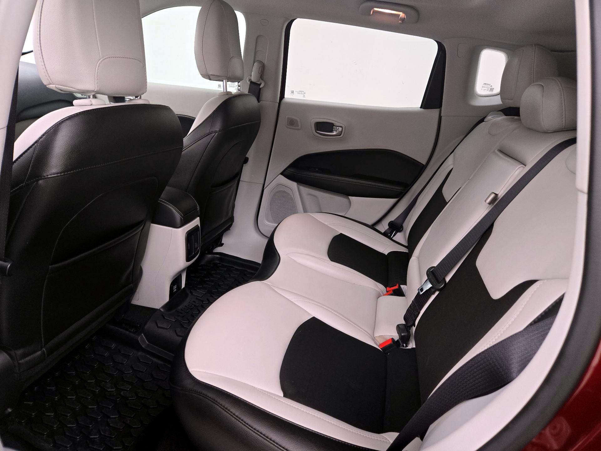 Thumbnail: 2021 Jeep Compass - 20
