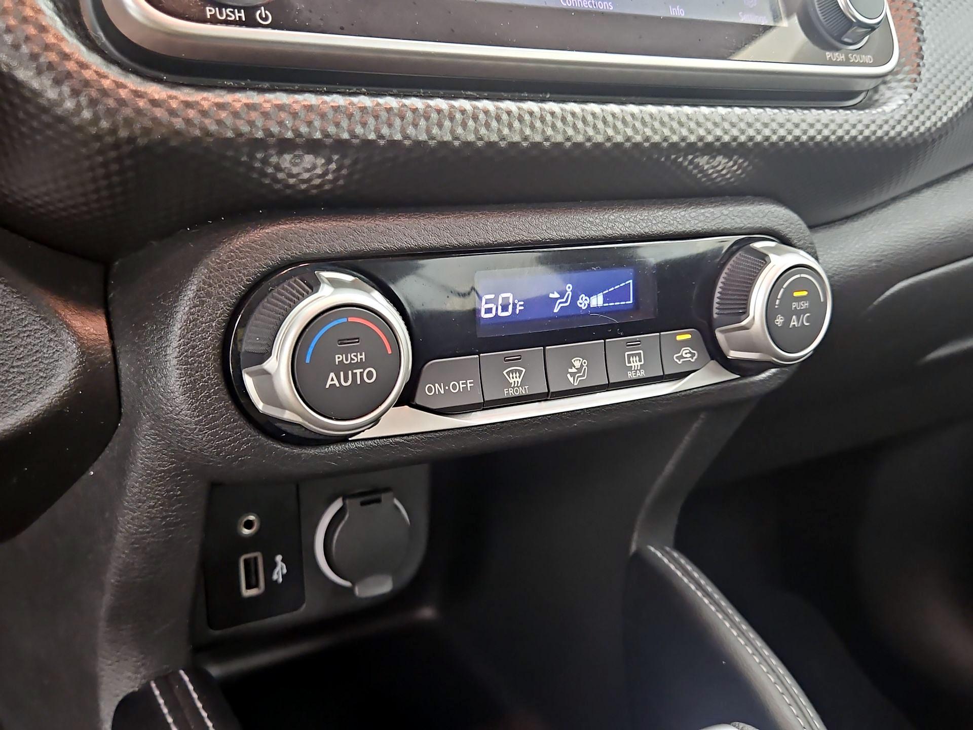 Thumbnail: 2019 Nissan Kicks - 14