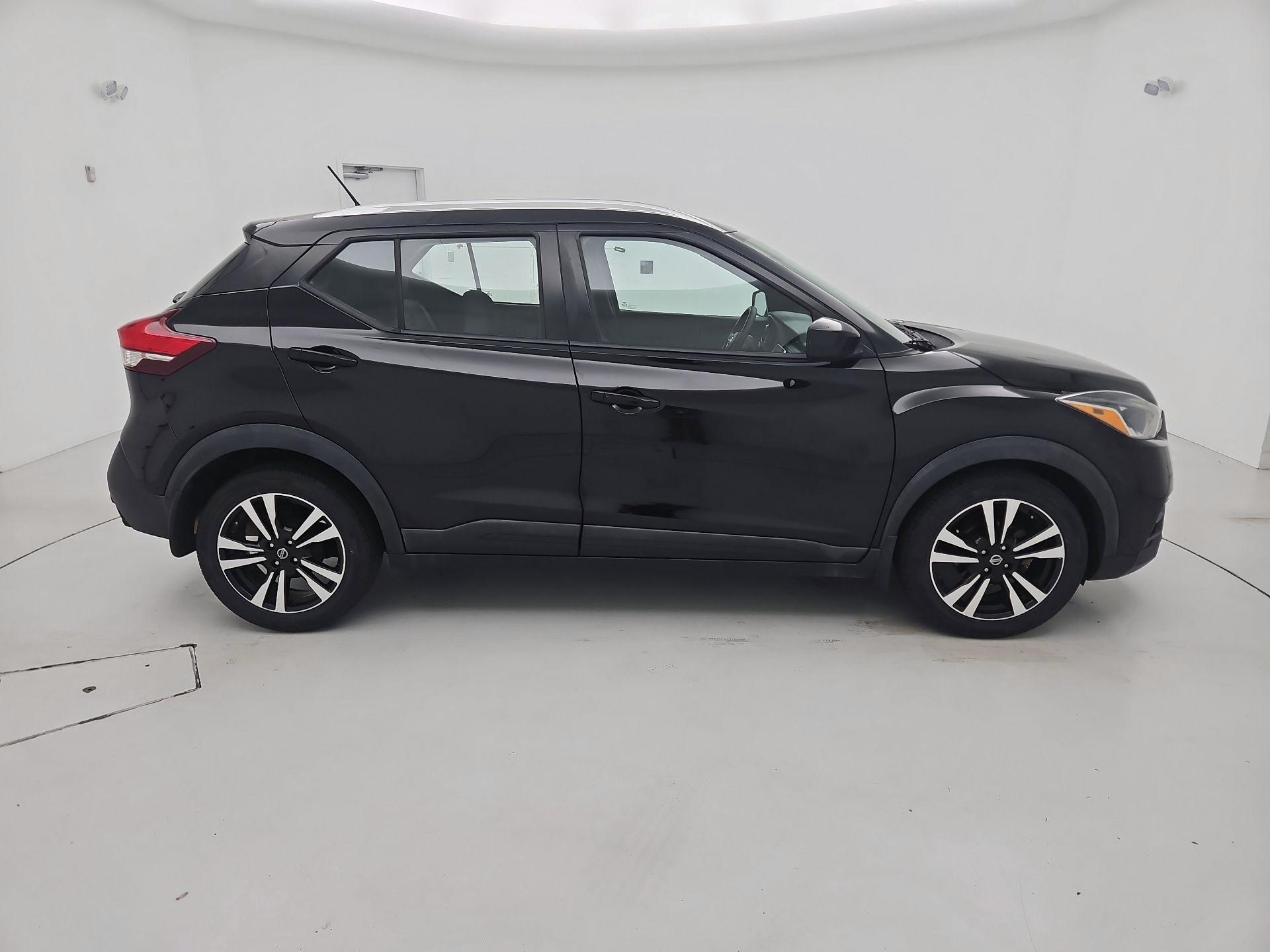Thumbnail: 2019 Nissan Kicks - 4