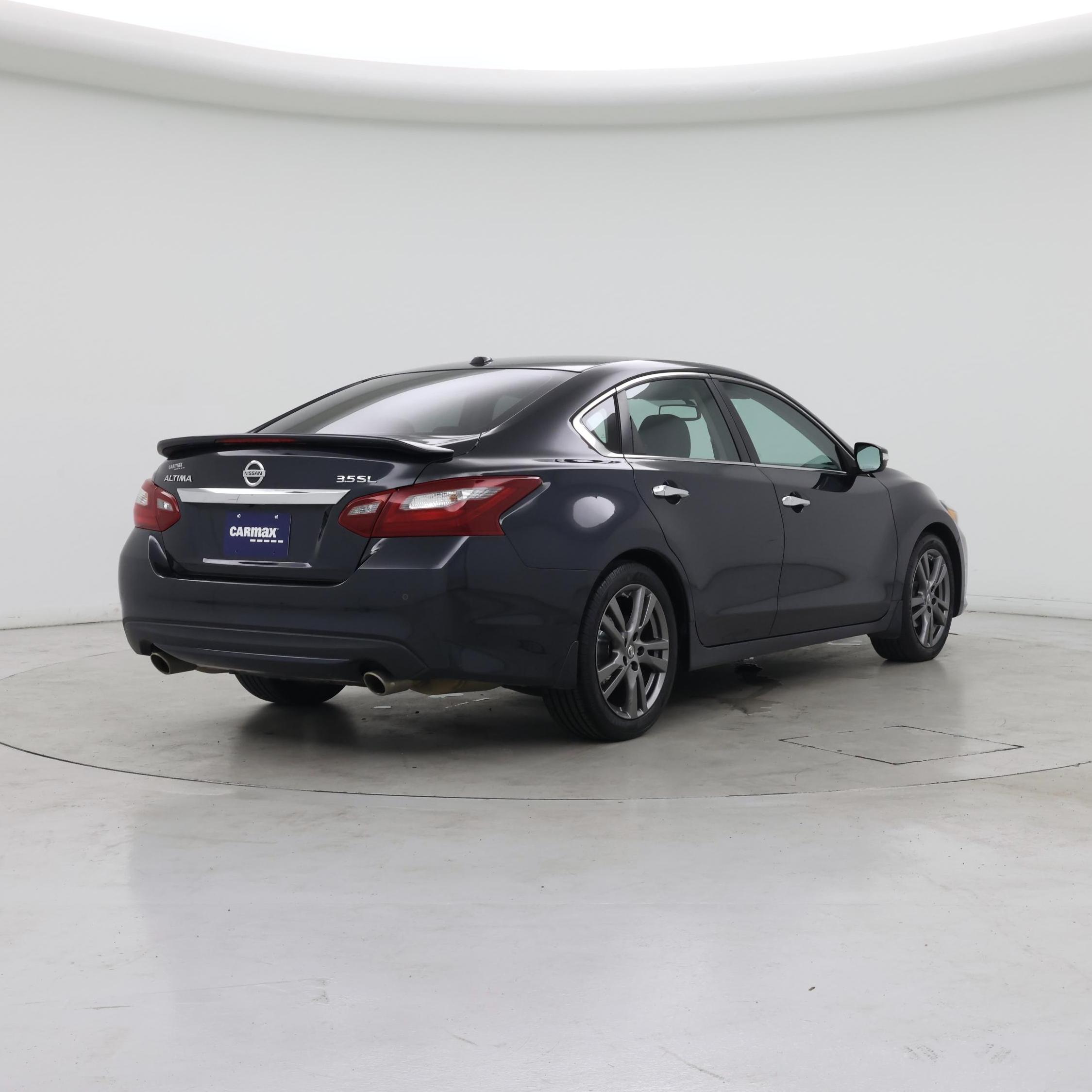 Thumbnail: 2018 Nissan Altima - 8
