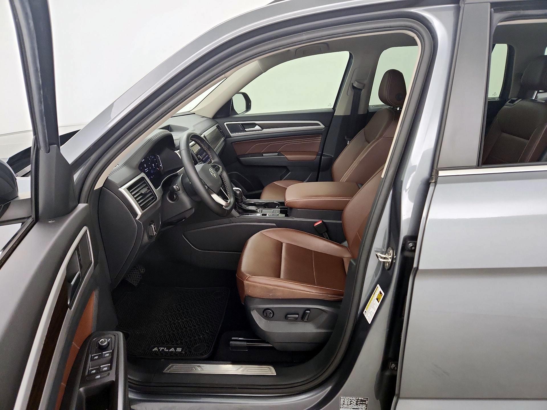Thumbnail: 2022 Volkswagen Atlas - 11