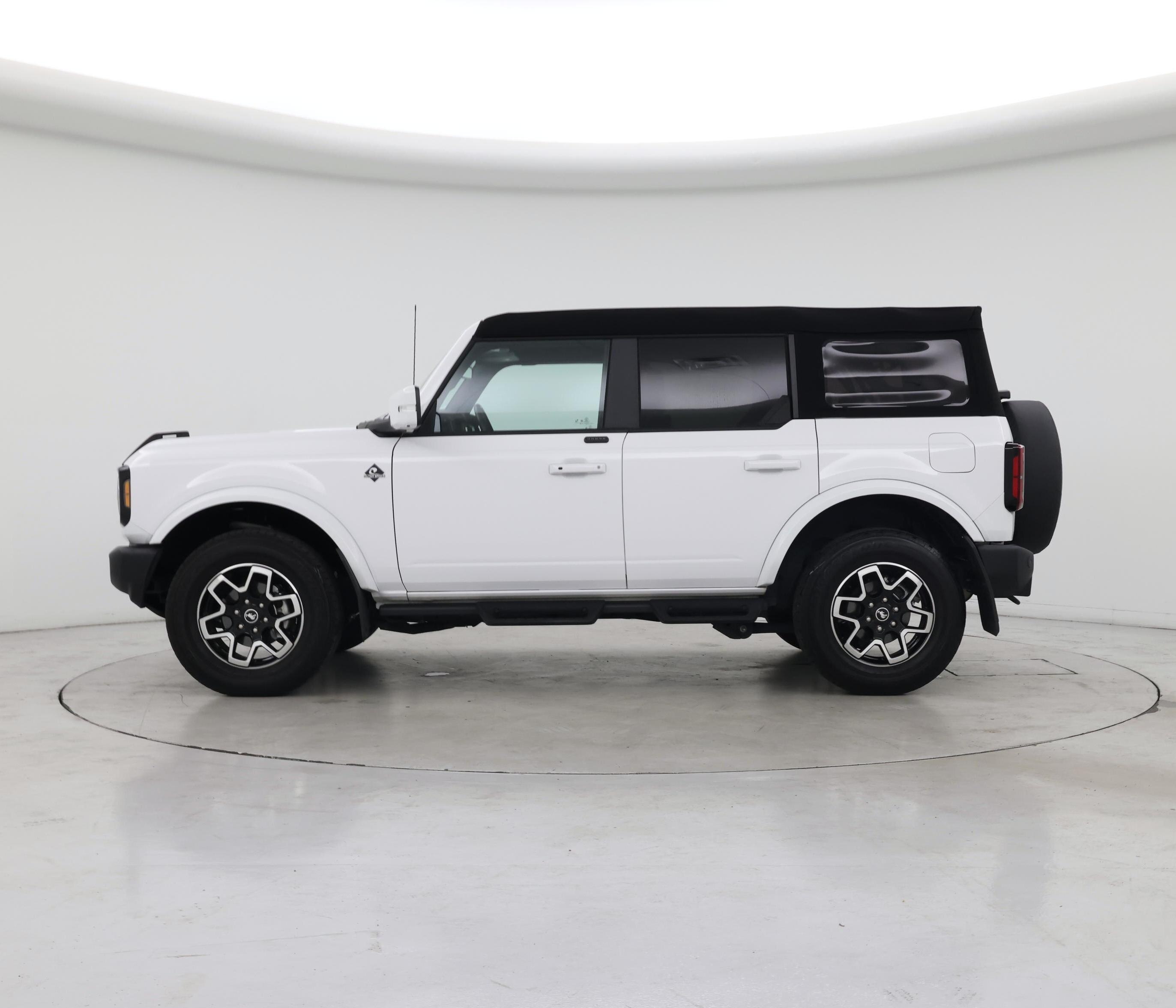 Thumbnail: 2024 Ford Bronco - 3