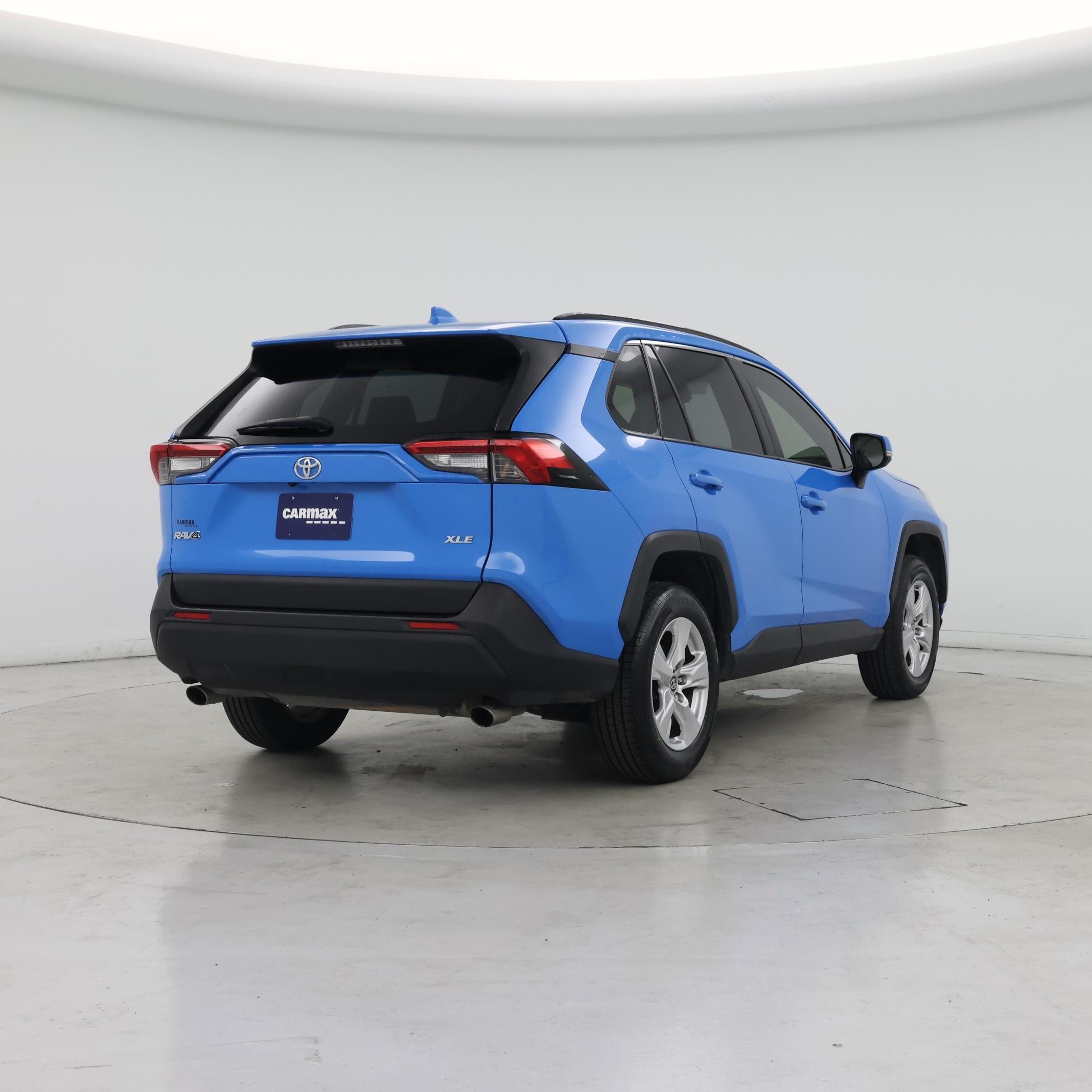 Thumbnail: 2019 Toyota RAV4 - 8