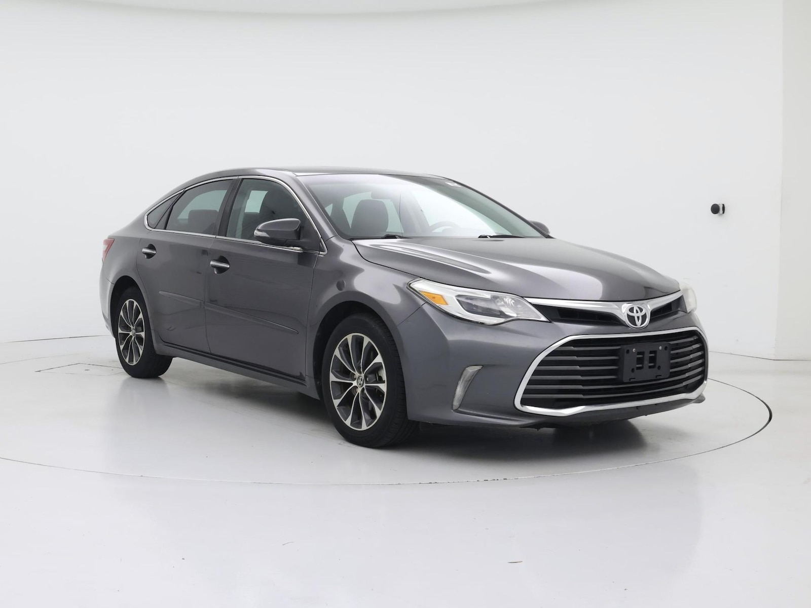 2016 Toyota Avalon XLE - Photo 2