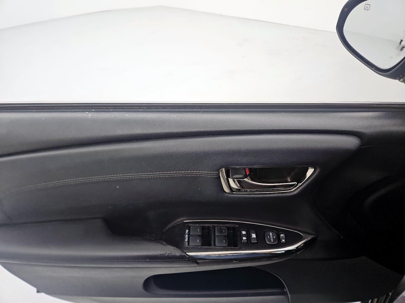 2016 Toyota Avalon XLE - Photo 13