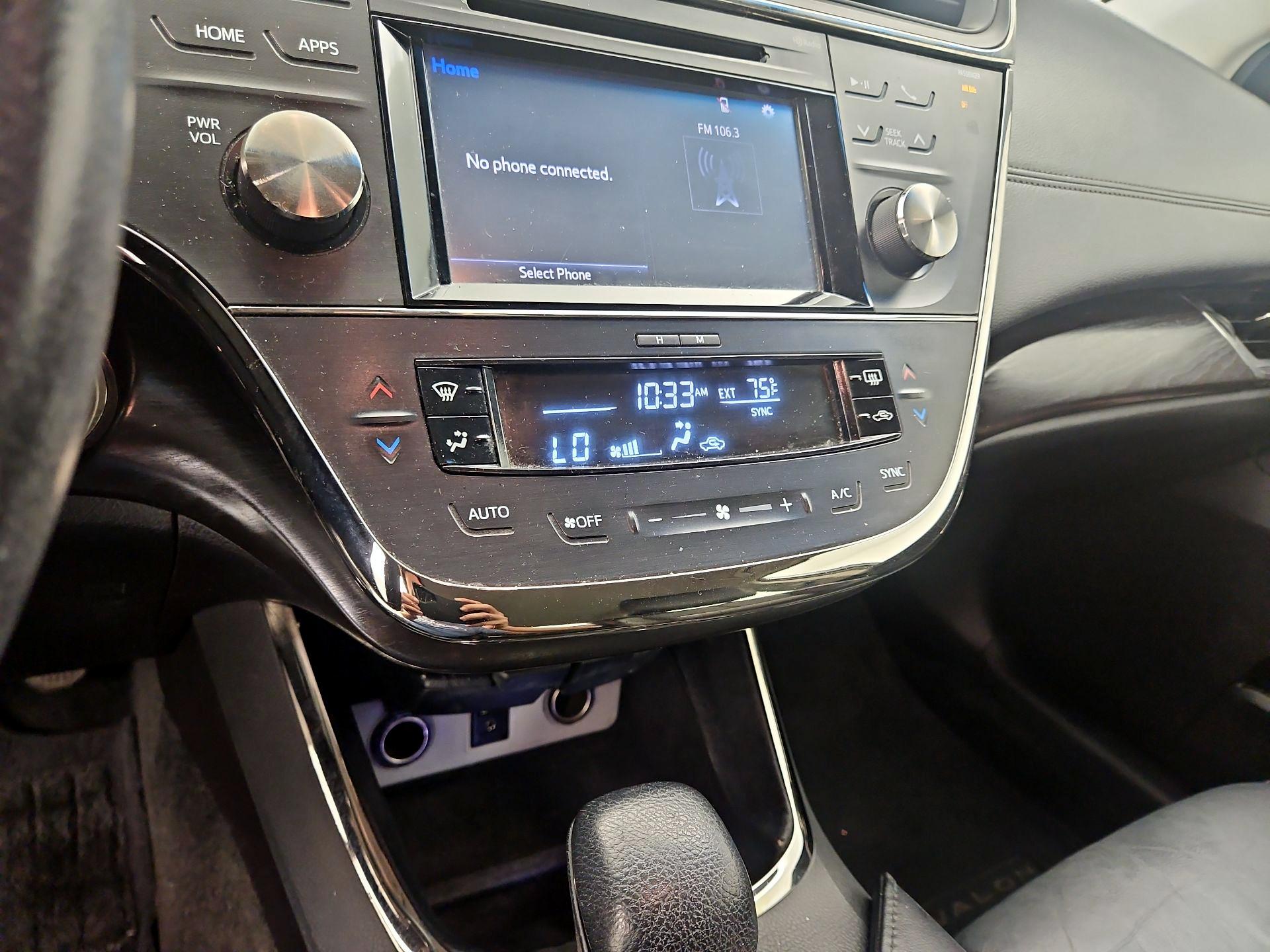 Thumbnail: 2016 Toyota Avalon - 16