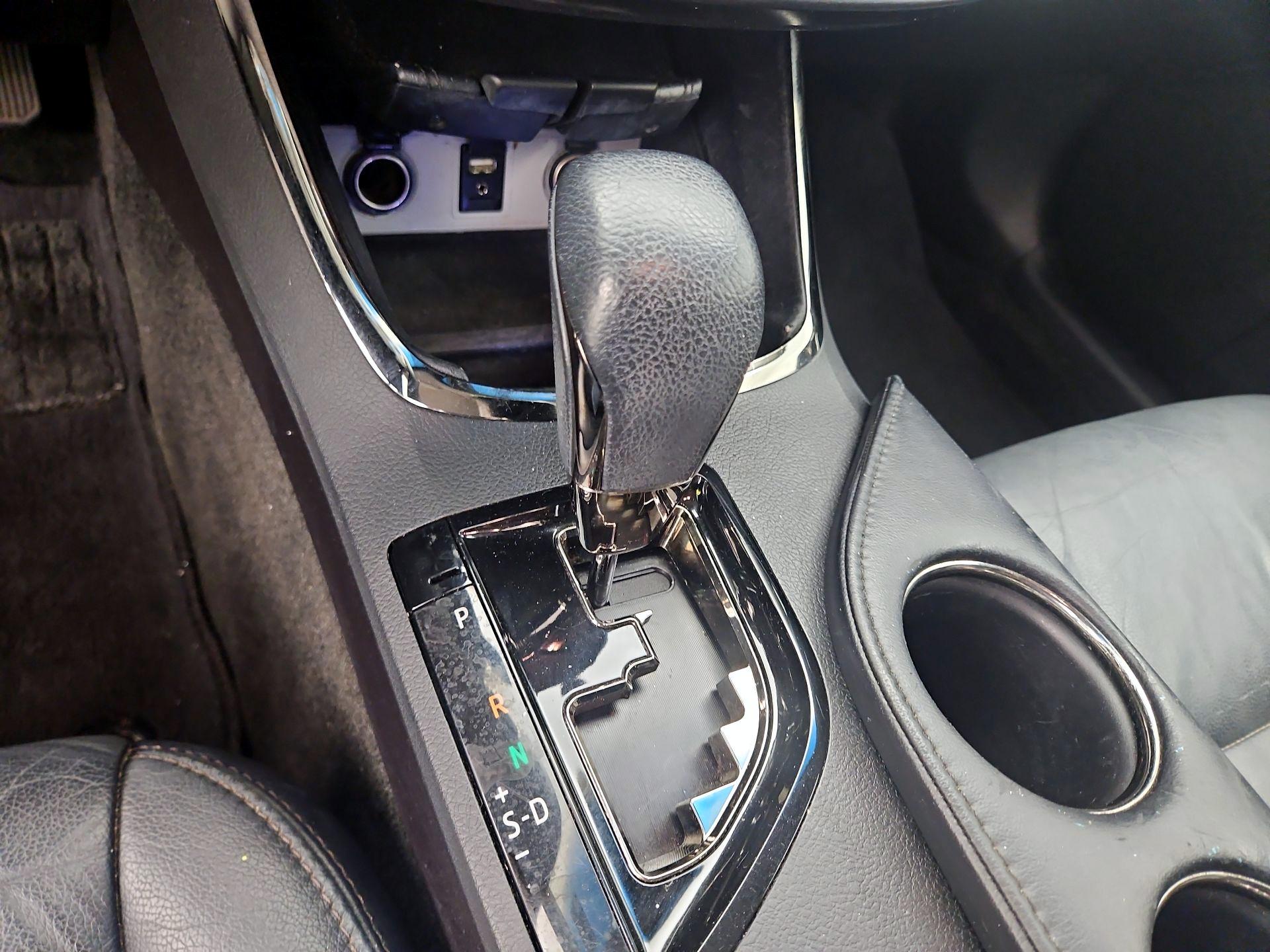 Thumbnail: 2016 Toyota Avalon - 17
