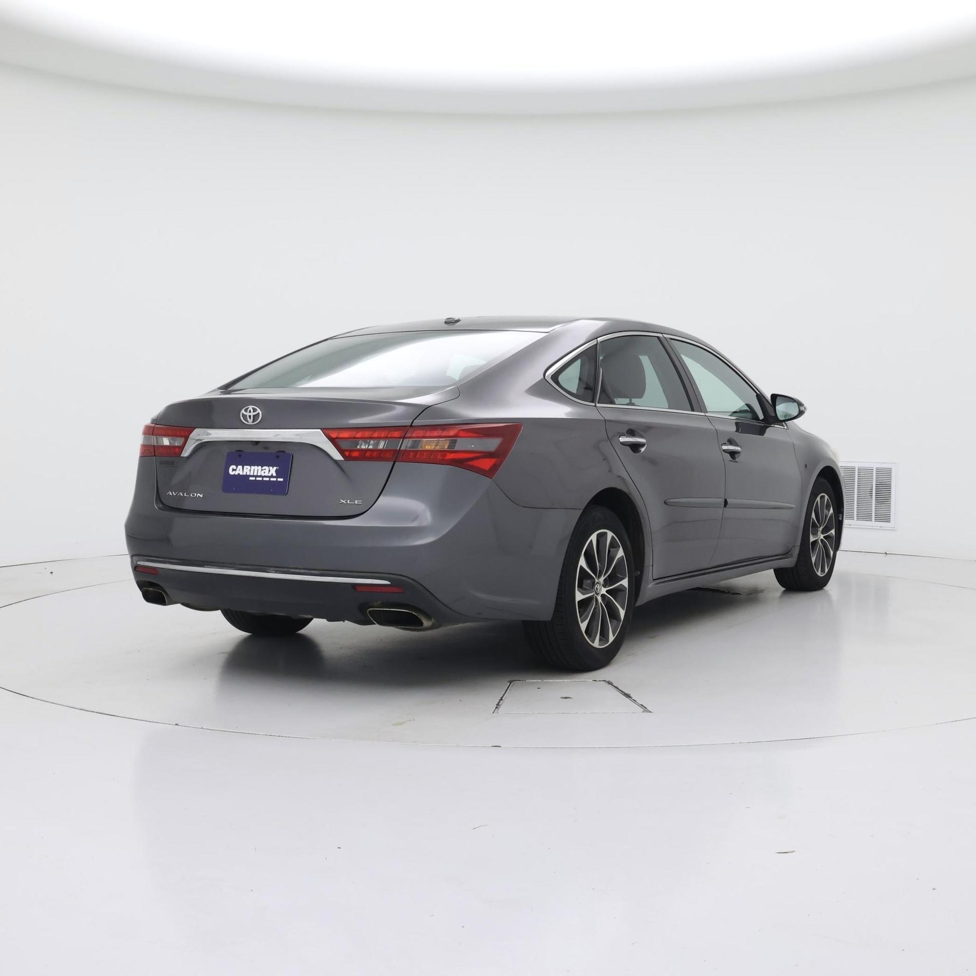 Thumbnail: 2016 Toyota Avalon - 8