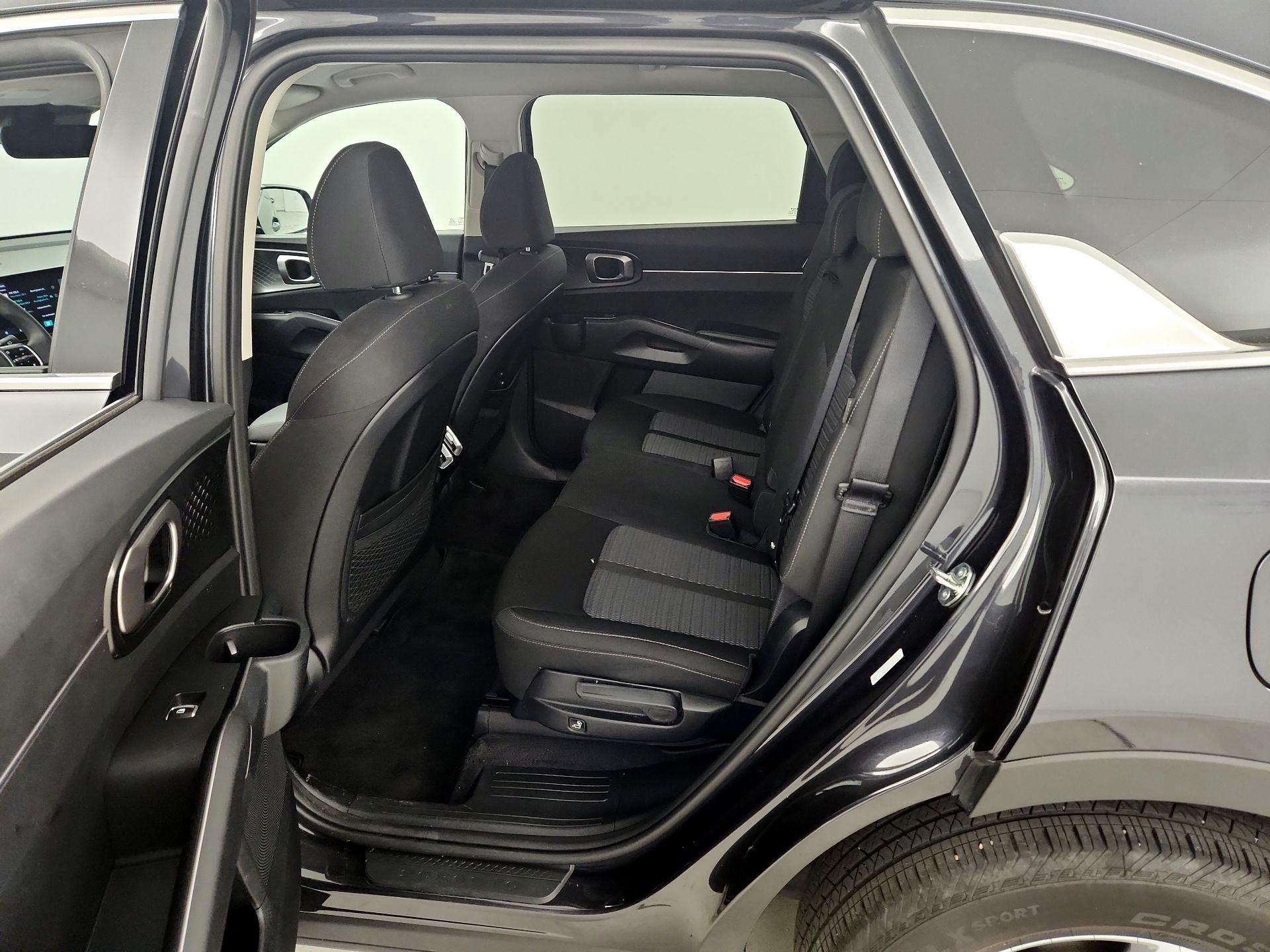 Thumbnail: 2025 Kia Sorento - 19
