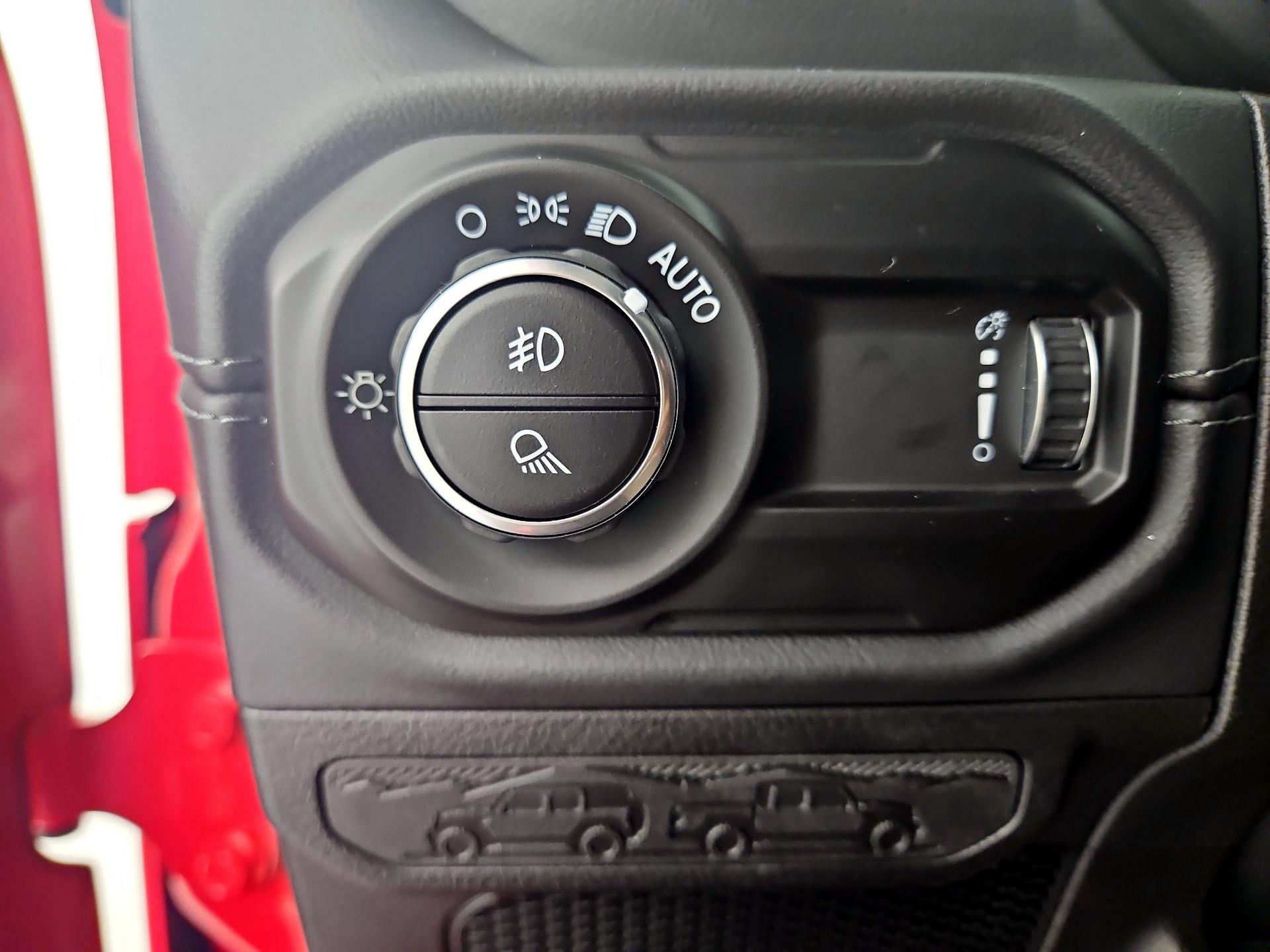 Thumbnail: 2025 Jeep Gladiator - 13