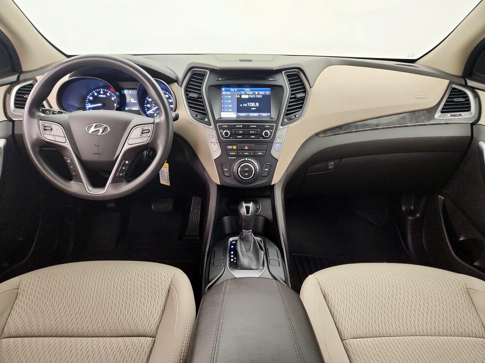 Thumbnail: 2017 Hyundai Santa Fe - 9