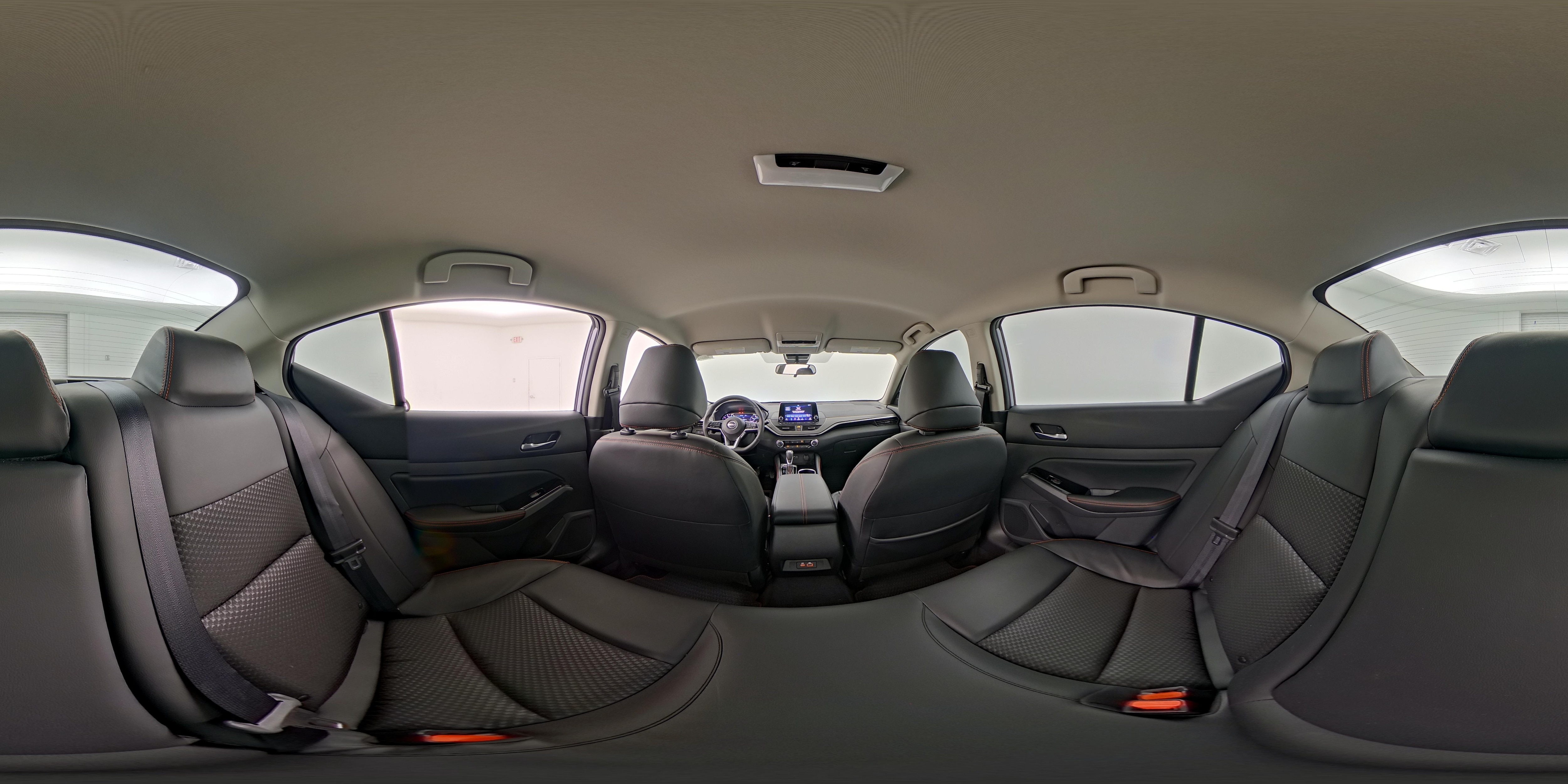 2025 Nissan Altima SR - Photo 26