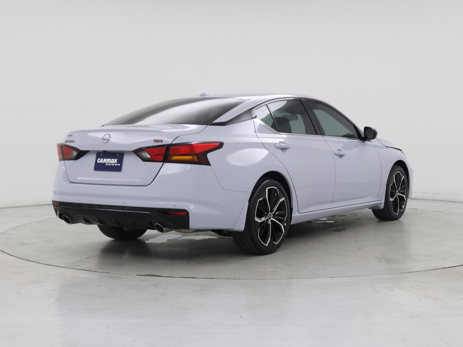 2025 Nissan Altima SR - Photo 9