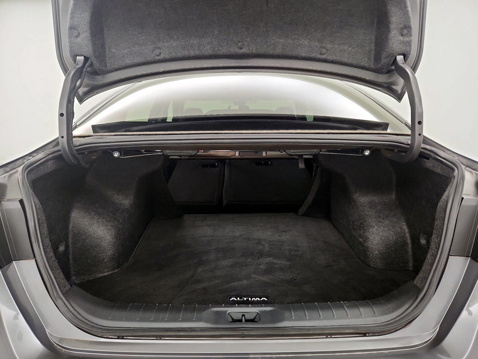 2024 Nissan Altima SV - Photo 22
