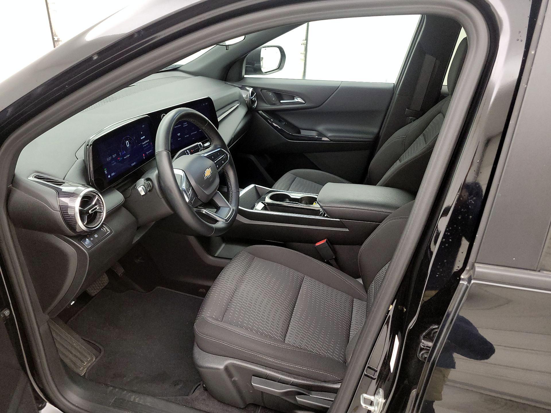 Thumbnail: 2025 Chevrolet Equinox - 11