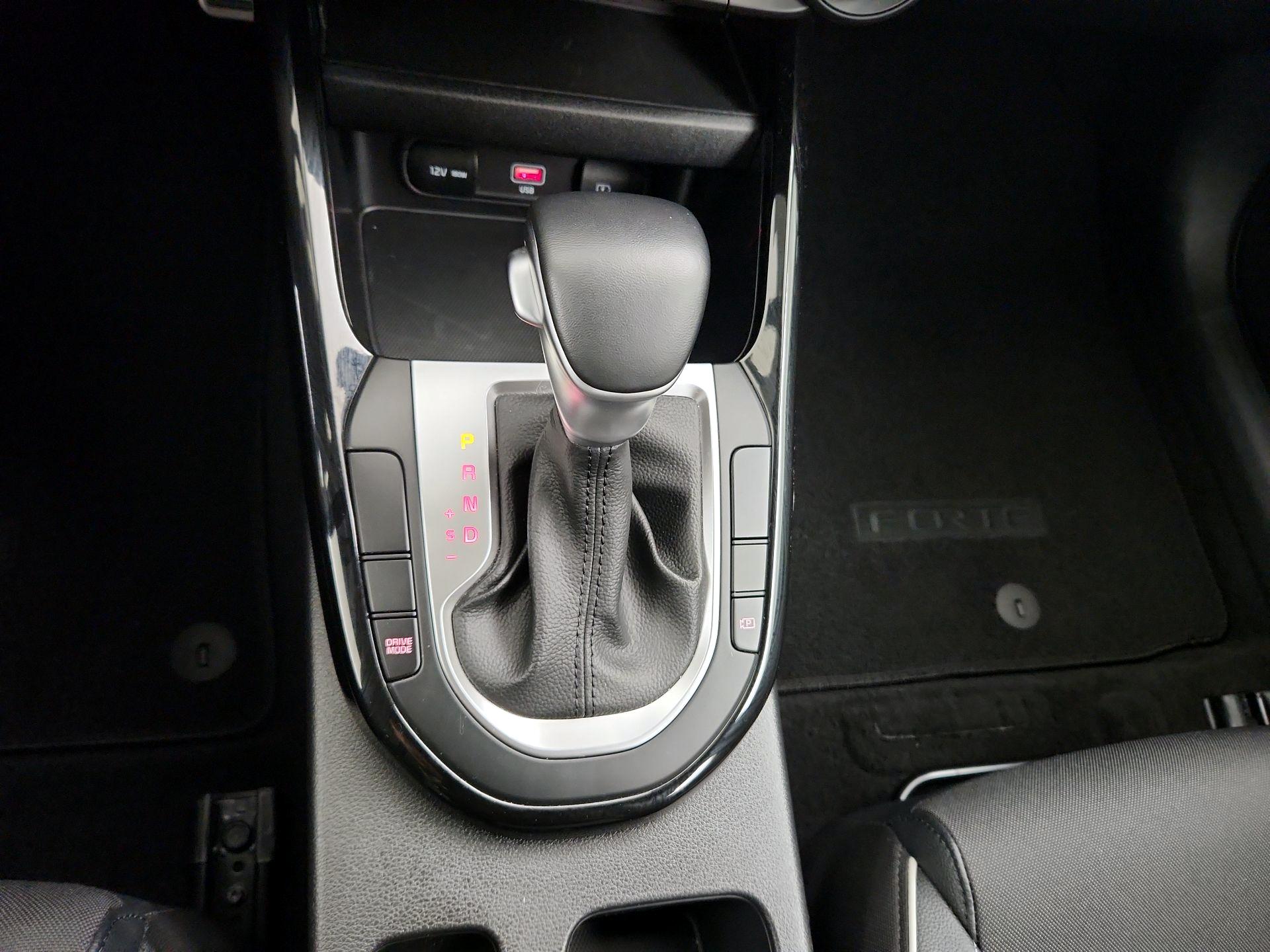 Thumbnail: 2023 Kia Forte - 18