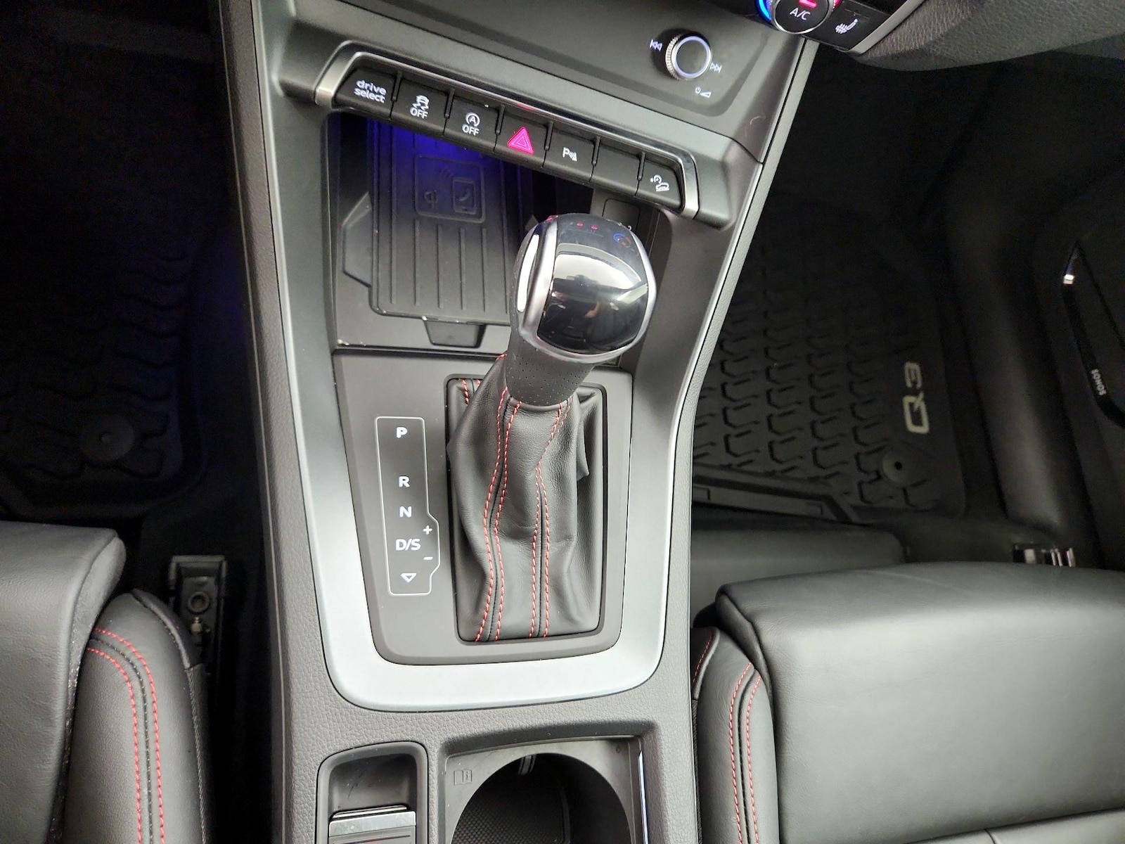 2025 Audi Q3 S Line Premium Plus - Photo 18