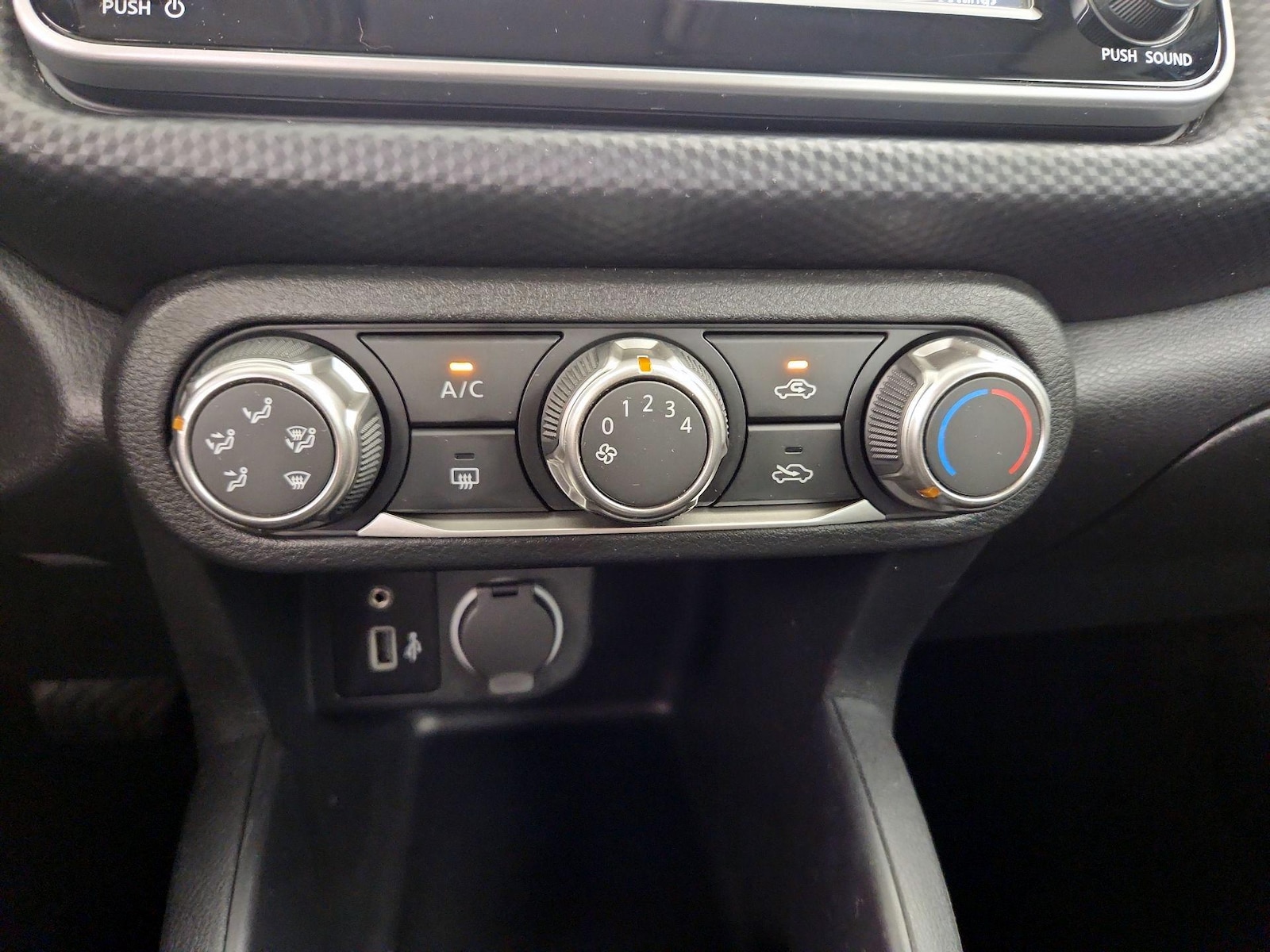 2024 Nissan Kicks S - Photo 17