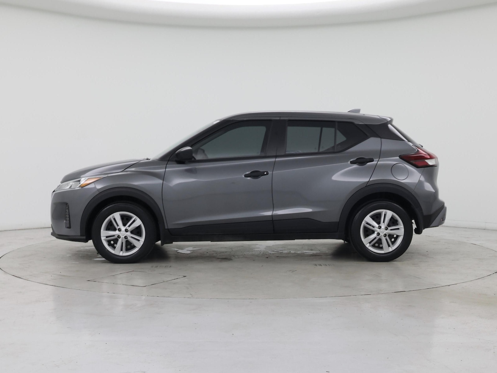 2024 Nissan Kicks S - Photo 4