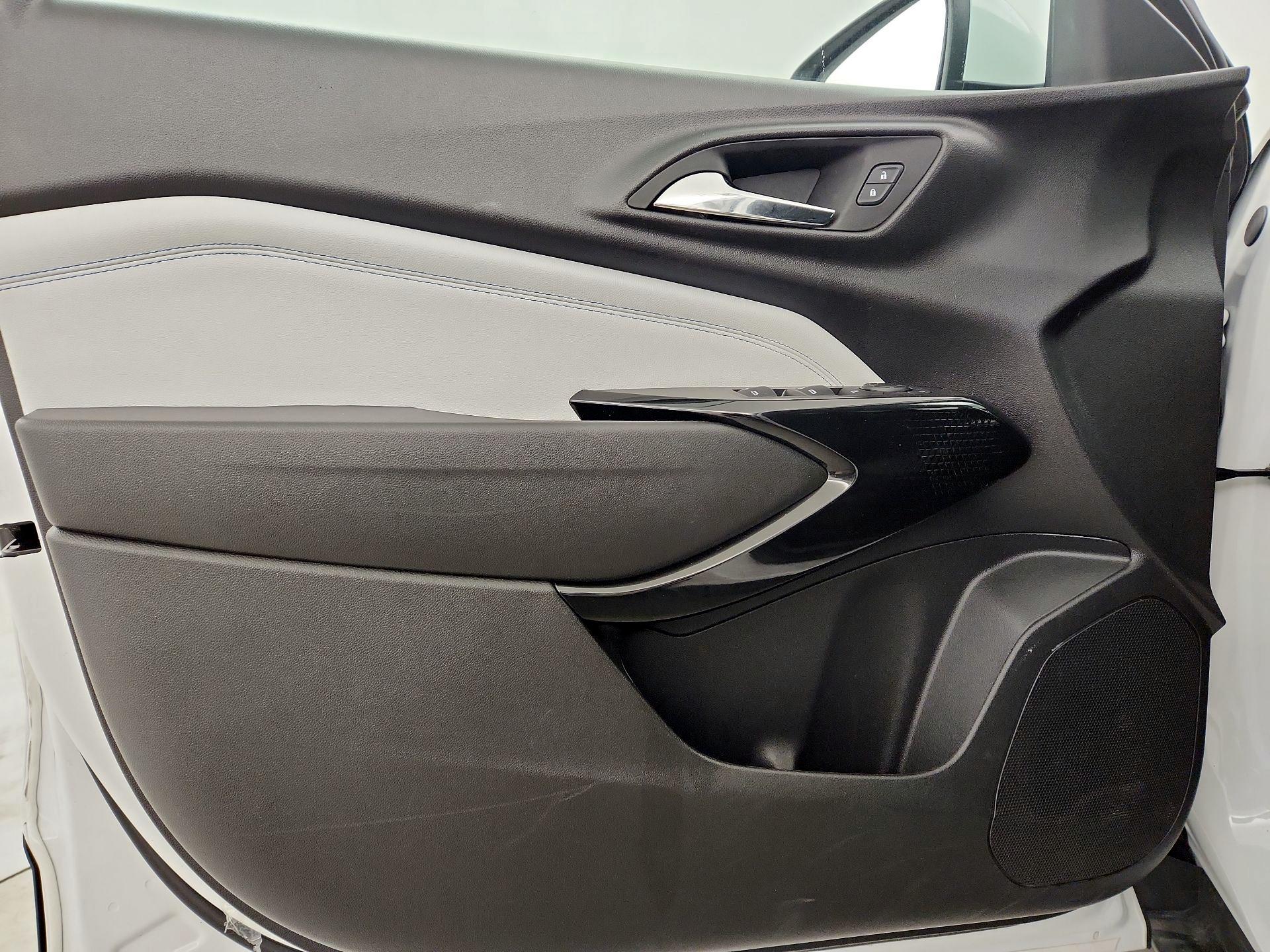 Thumbnail: 2025 Chevrolet Trax - 12