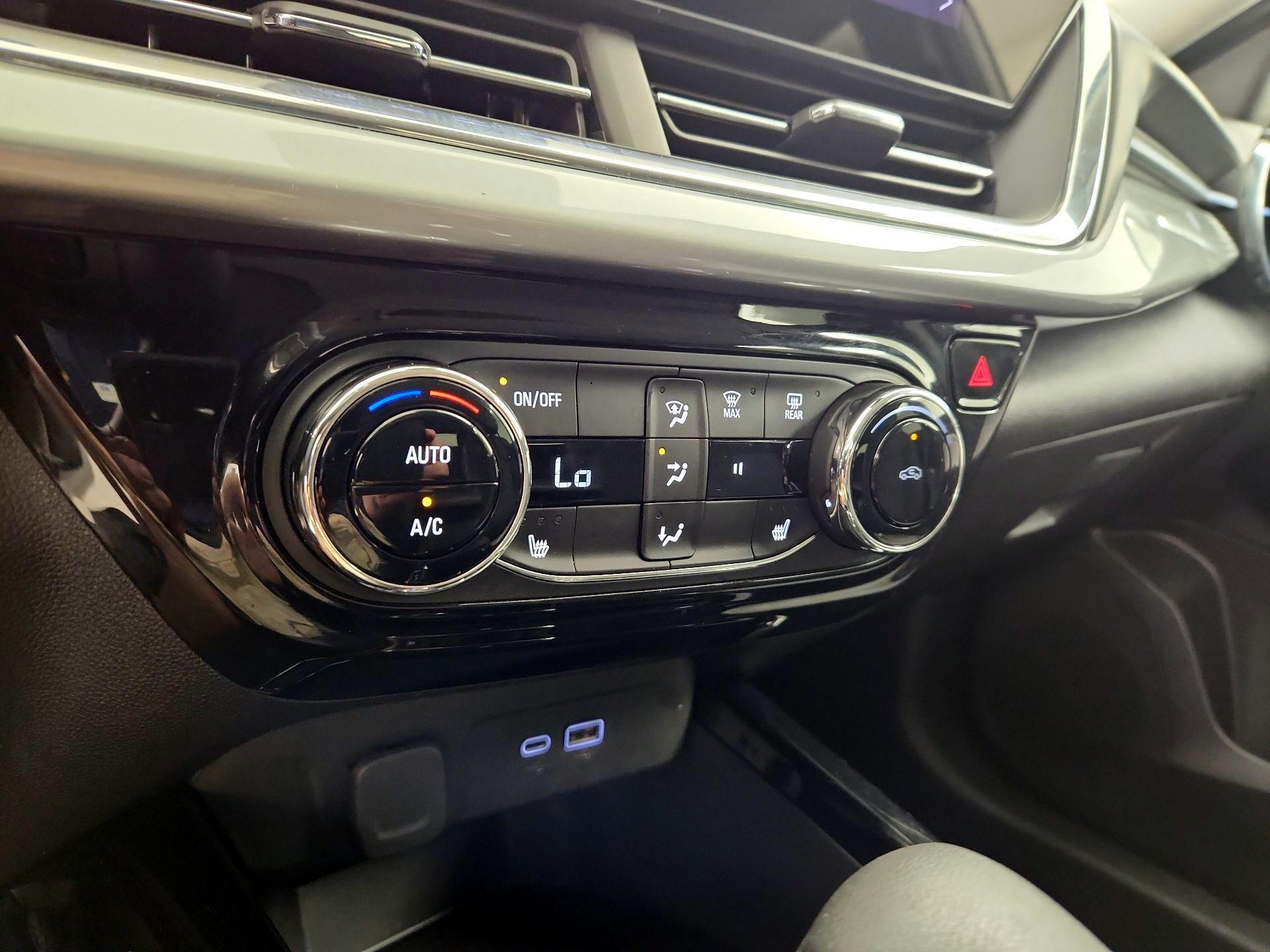 Thumbnail: 2025 Chevrolet Trax - 16