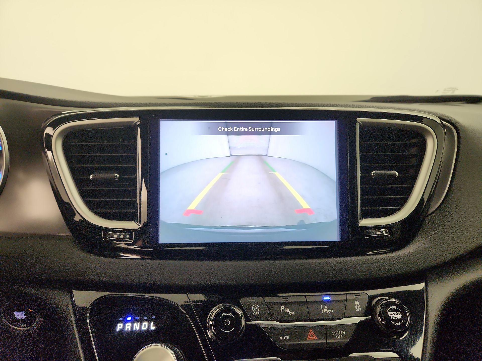 Thumbnail: 2025 Chrysler Pacifica - 14