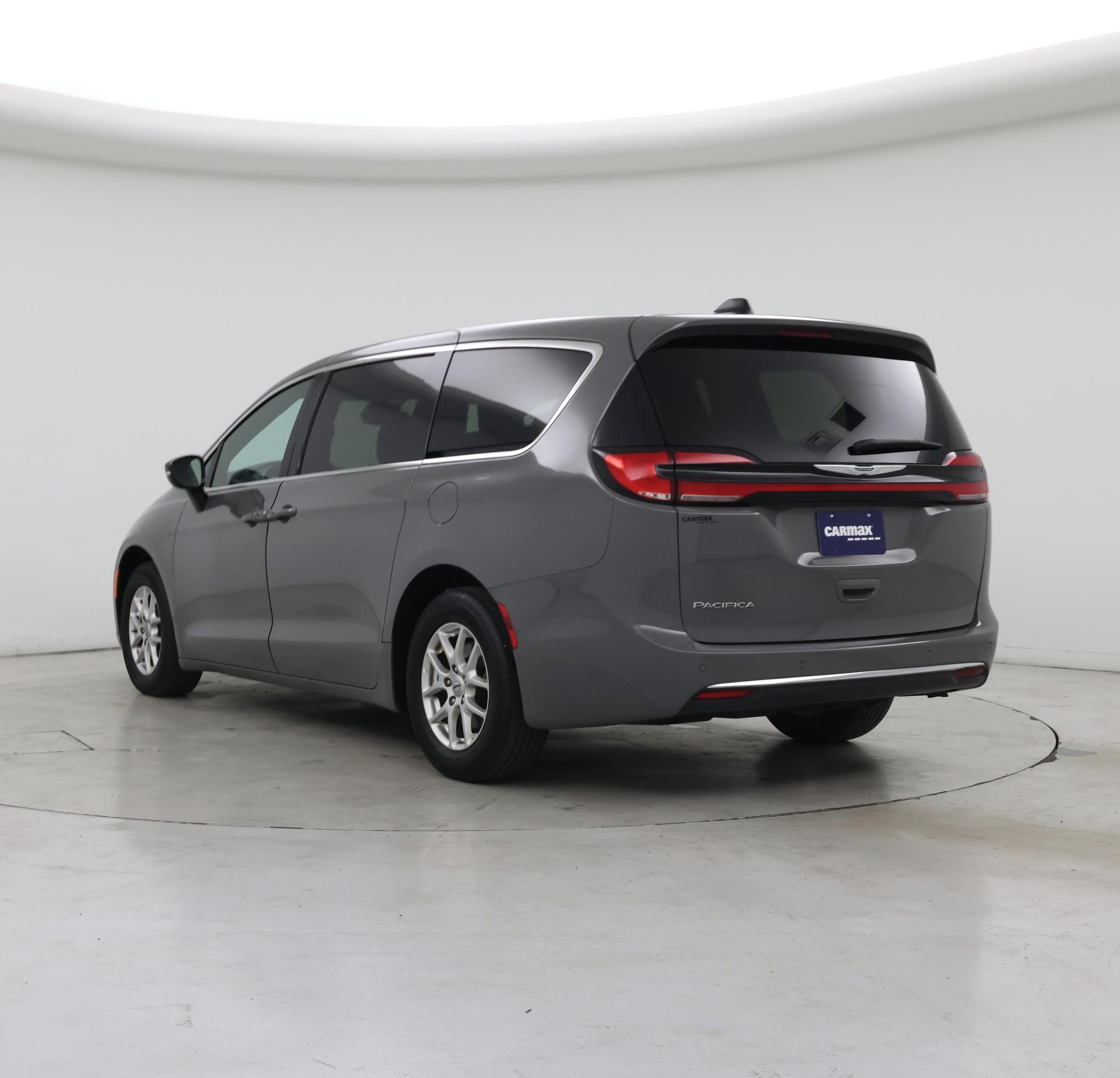 Thumbnail: 2025 Chrysler Pacifica - 2