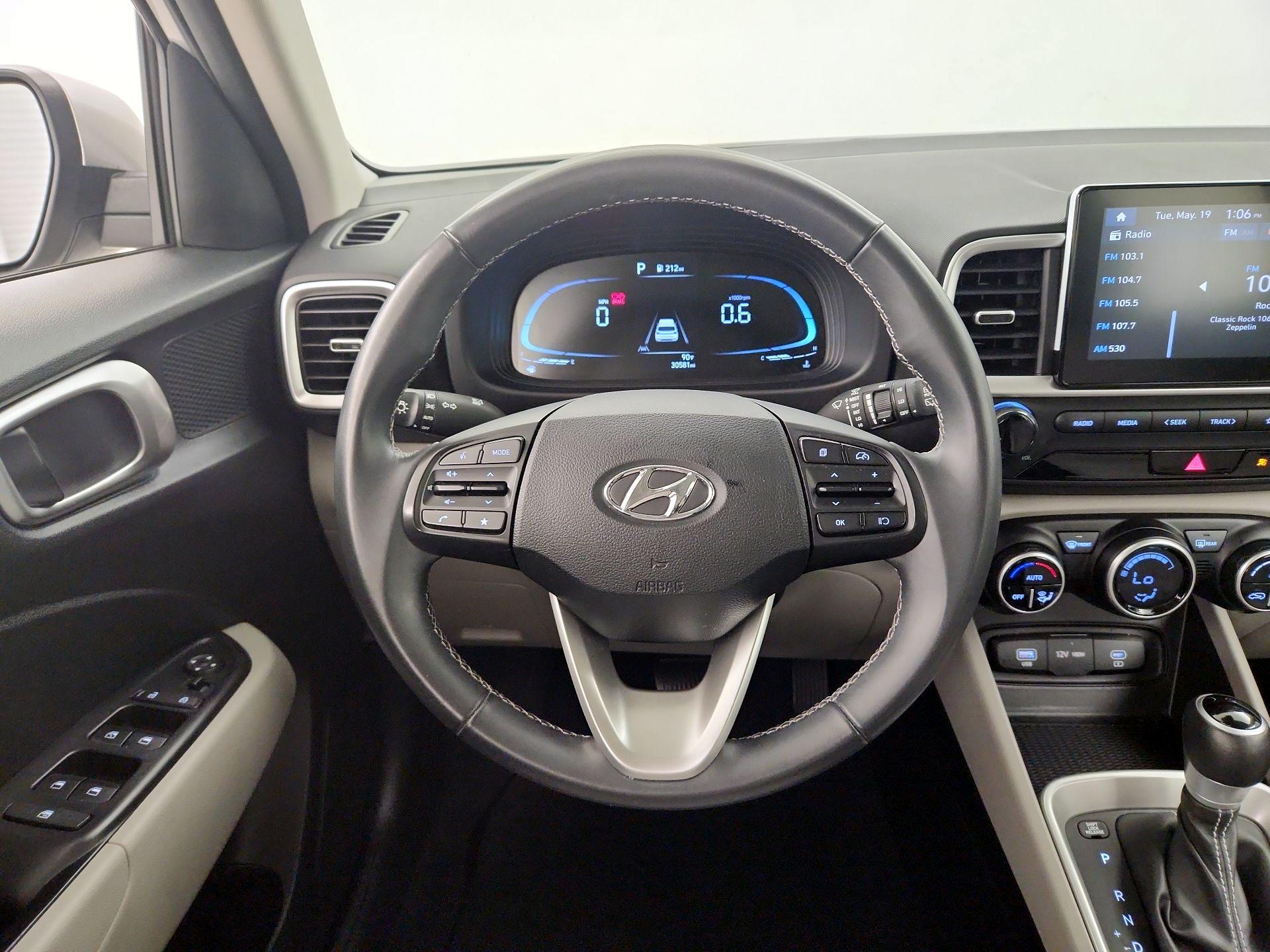 Thumbnail: 2024 Hyundai Venue - 10