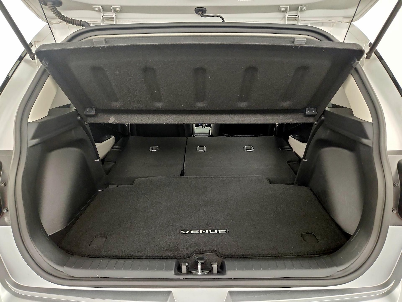 2024 Hyundai Venue SEL - Photo 23