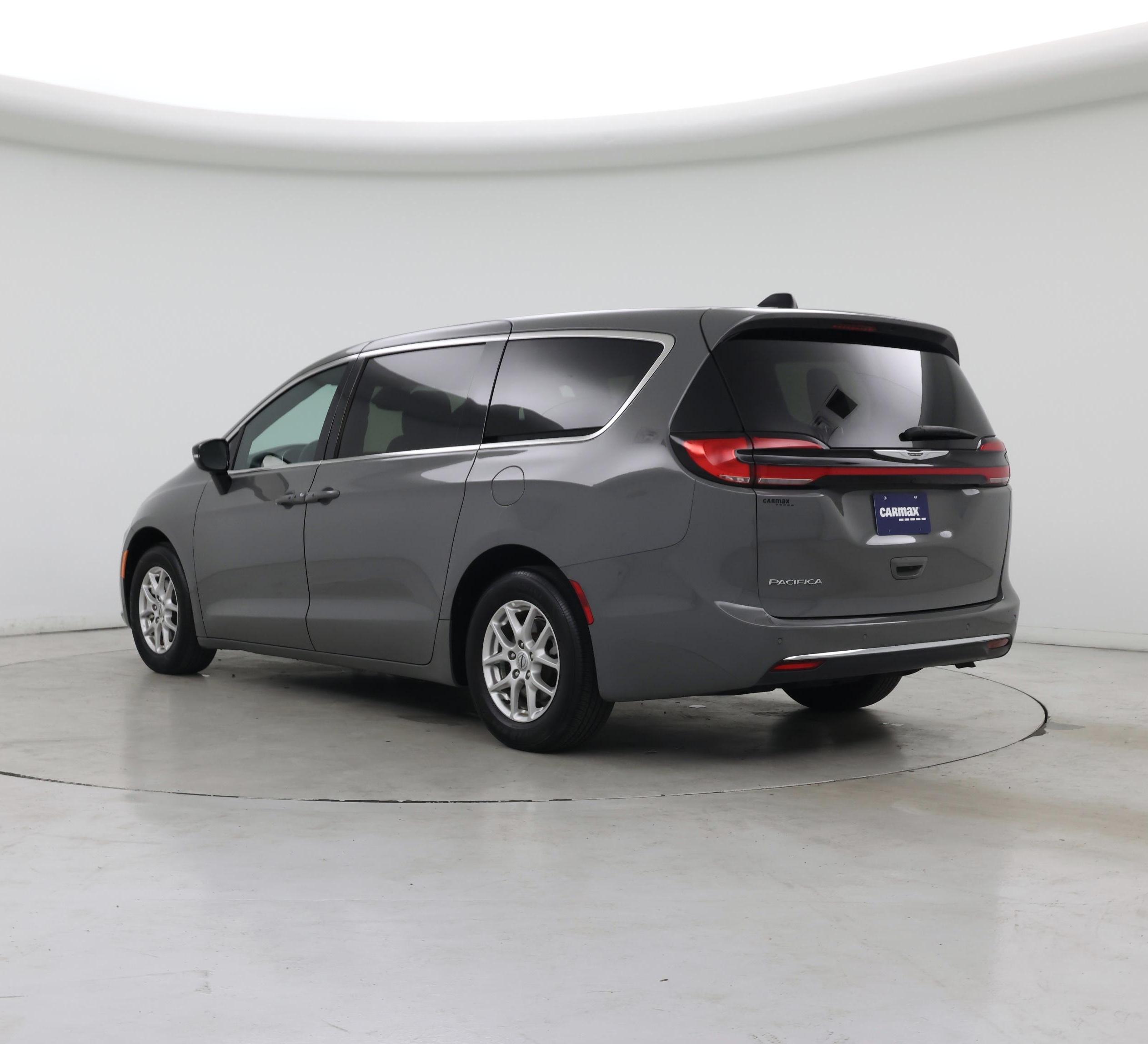 Thumbnail: 2025 Chrysler Pacifica - 2