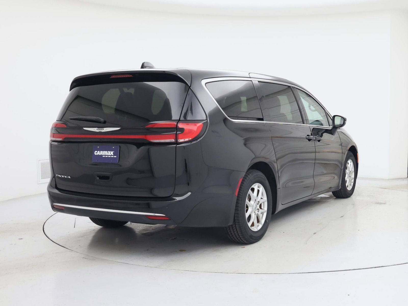 2023 Chrysler Pacifica Touring L - Photo 9