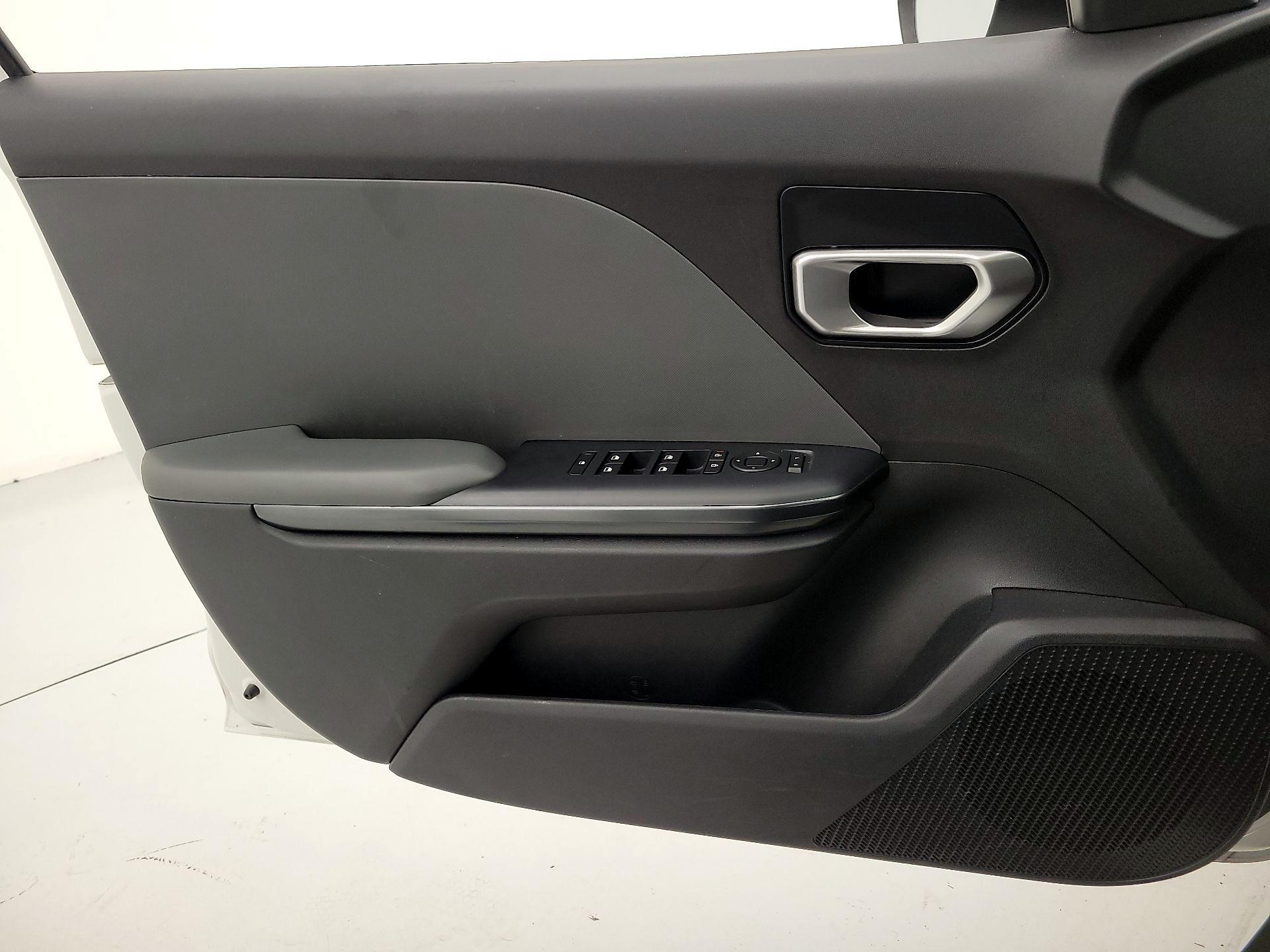 Thumbnail: 2025 Kia K4 - 12