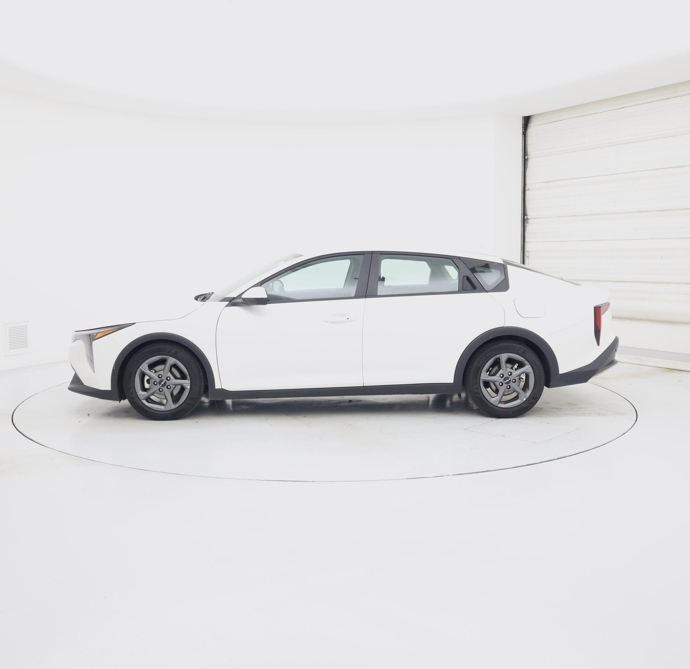 Thumbnail: 2025 Kia K4 - 3