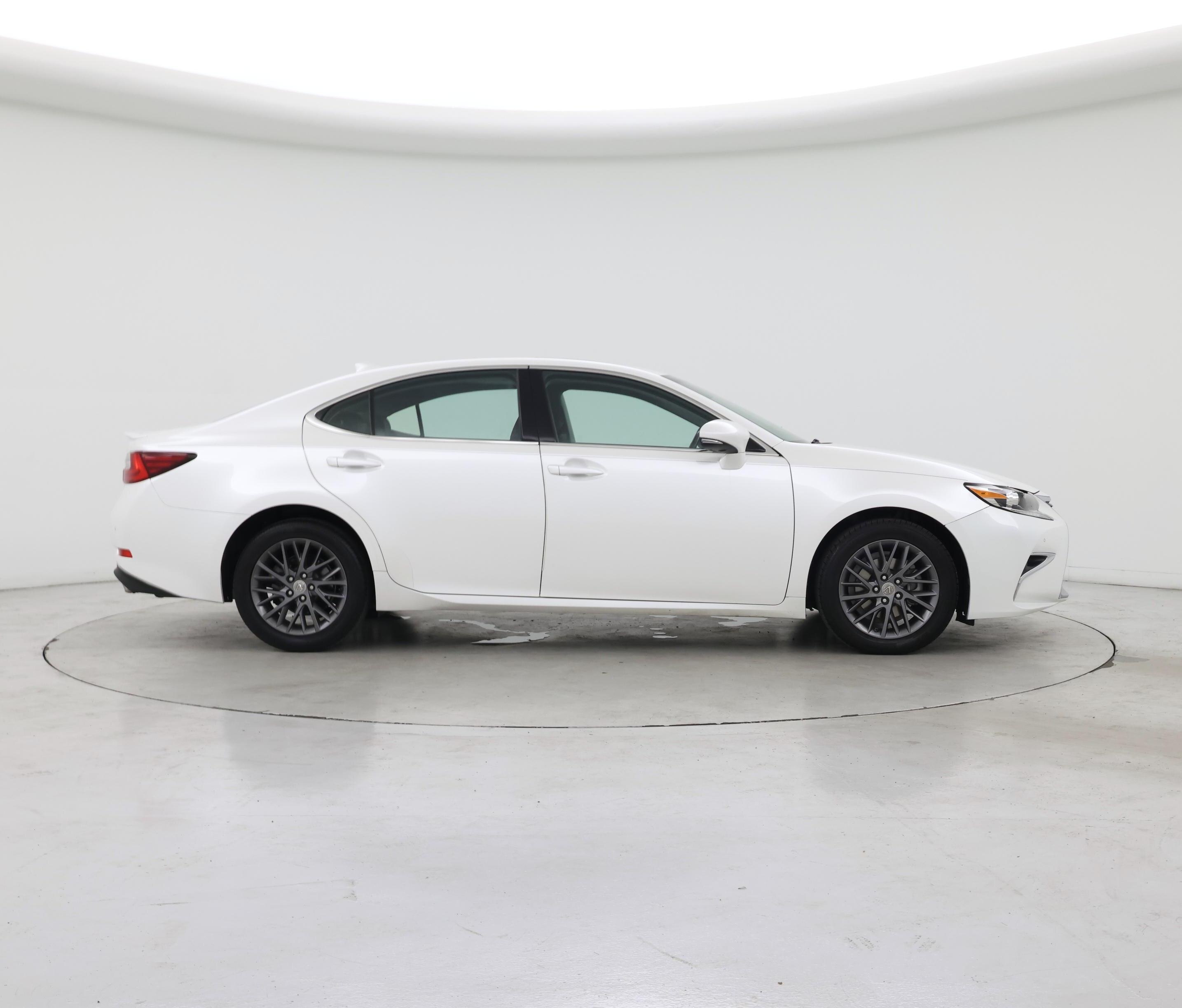 Thumbnail: 2018 Lexus ES - 7