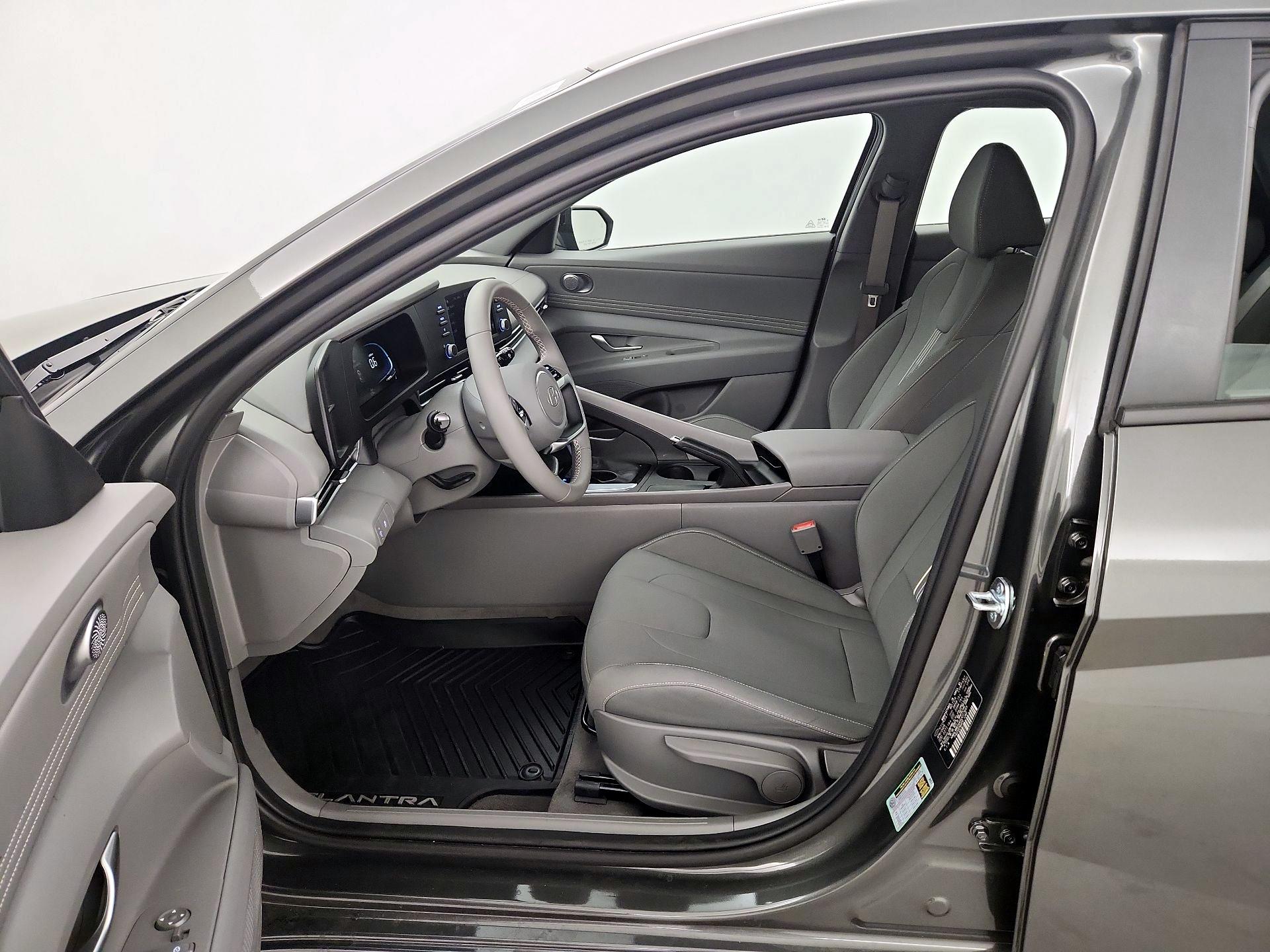Thumbnail: 2025 Hyundai Elantra - 11