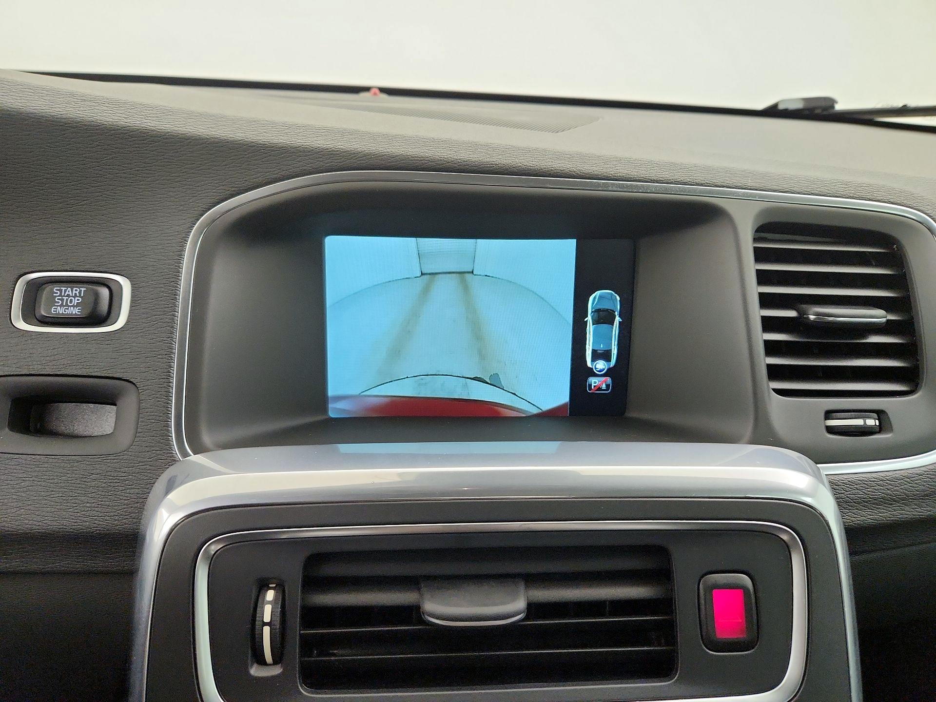 Thumbnail: 2016 Volvo S60 - 15