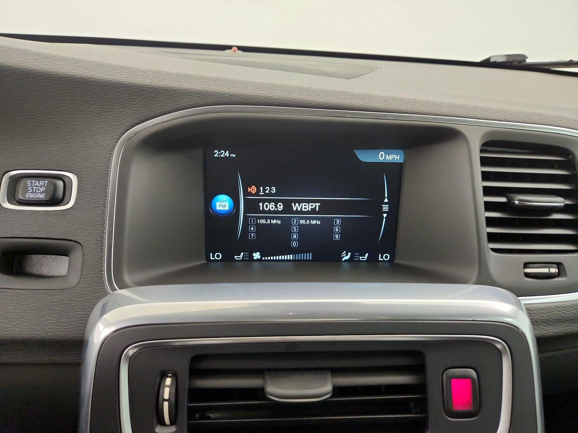 Thumbnail: 2016 Volvo S60 - 16