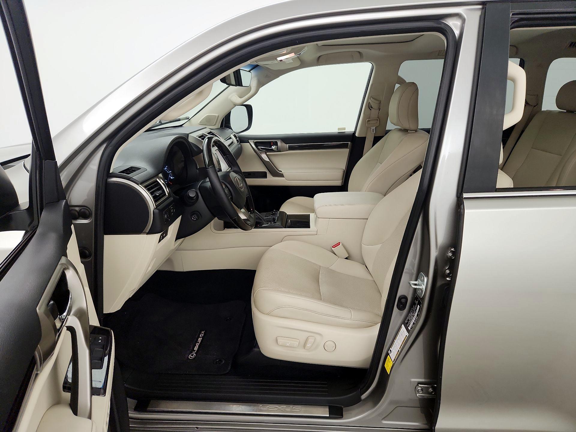 Thumbnail: 2020 Lexus GX - 11