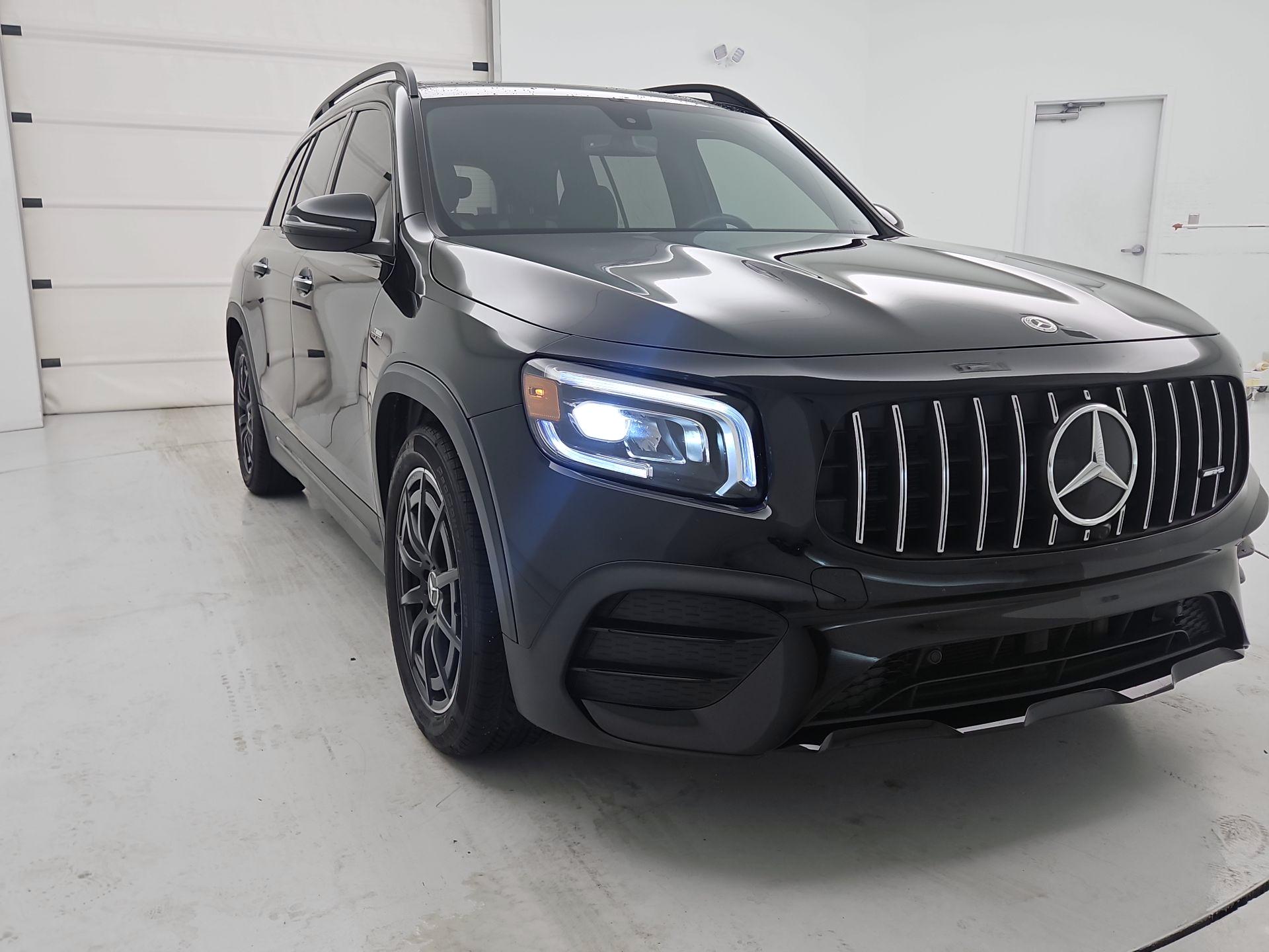 Thumbnail: 2022 Mercedes-Benz GLB - 1