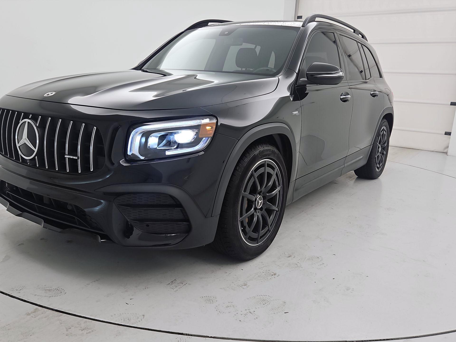 Thumbnail: 2022 Mercedes-Benz GLB - 3