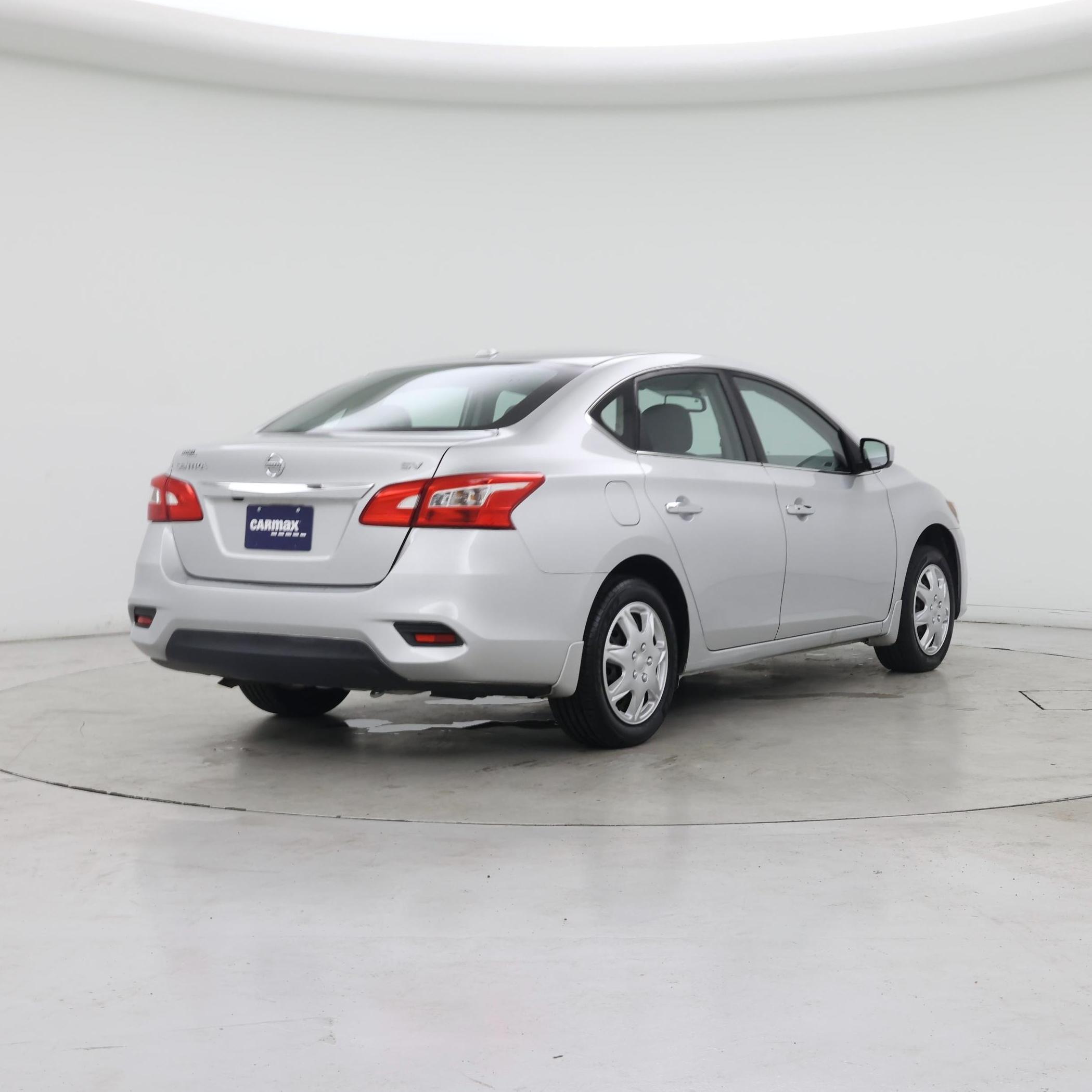 Thumbnail: 2017 Nissan Sentra - 8