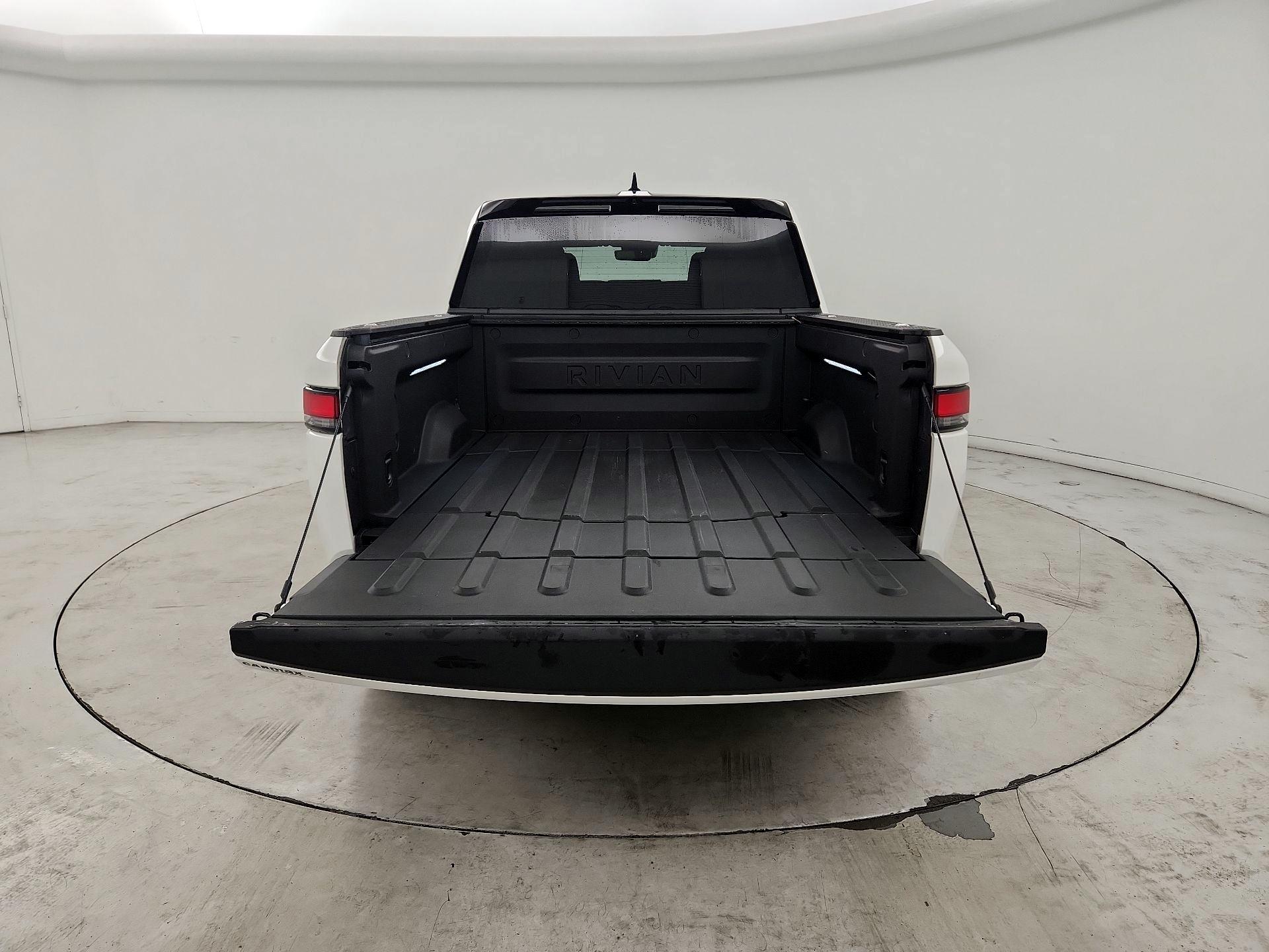 Thumbnail: 2022 Rivian R1T - 20