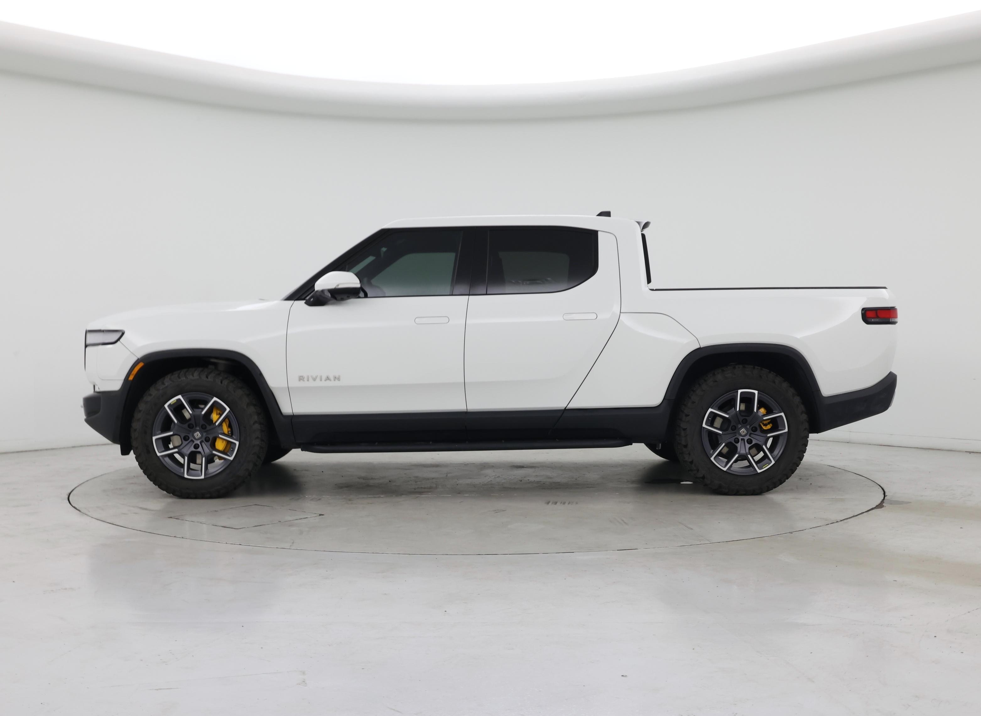 Thumbnail: 2022 Rivian R1T - 3
