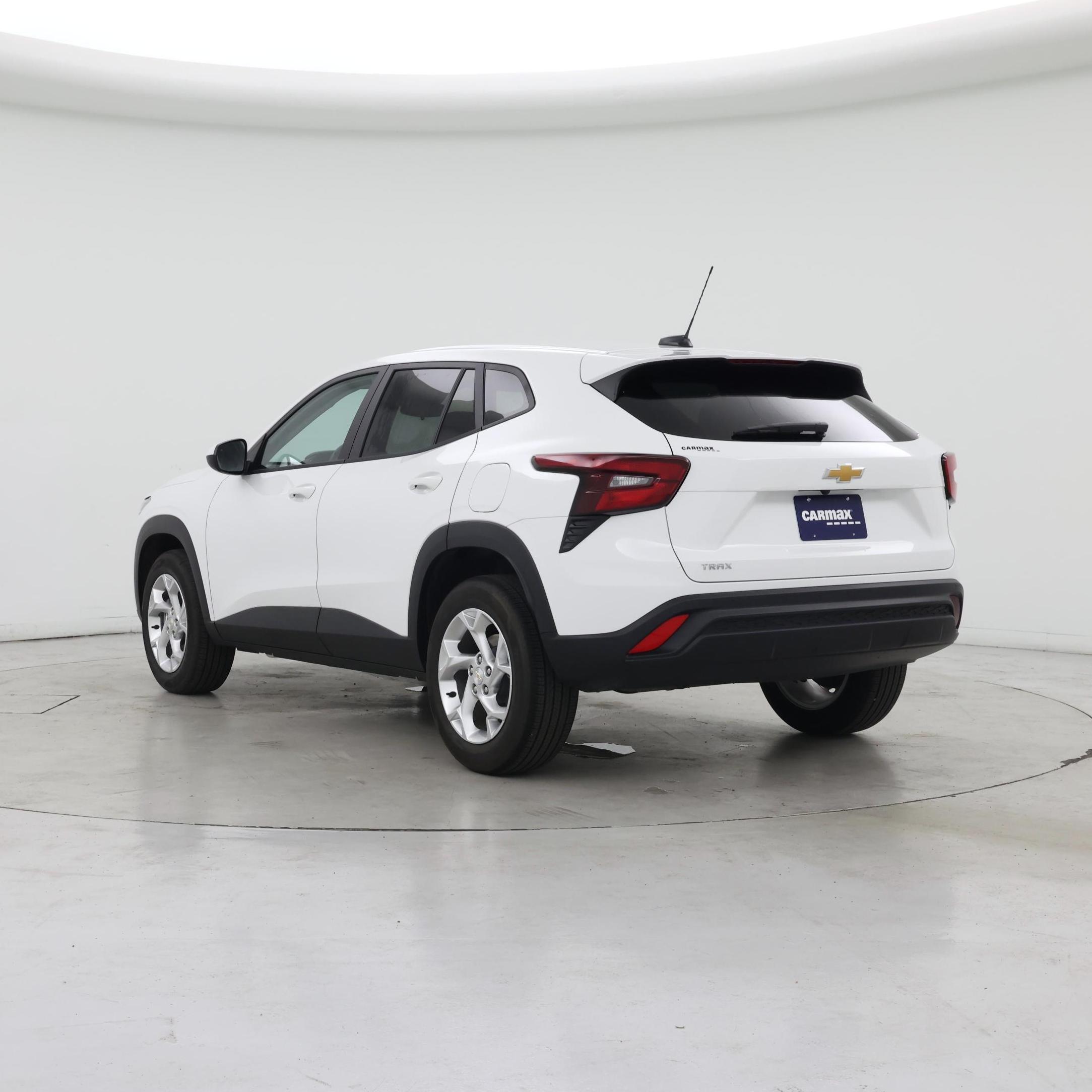 Thumbnail: 2025 Chevrolet Trax - 2
