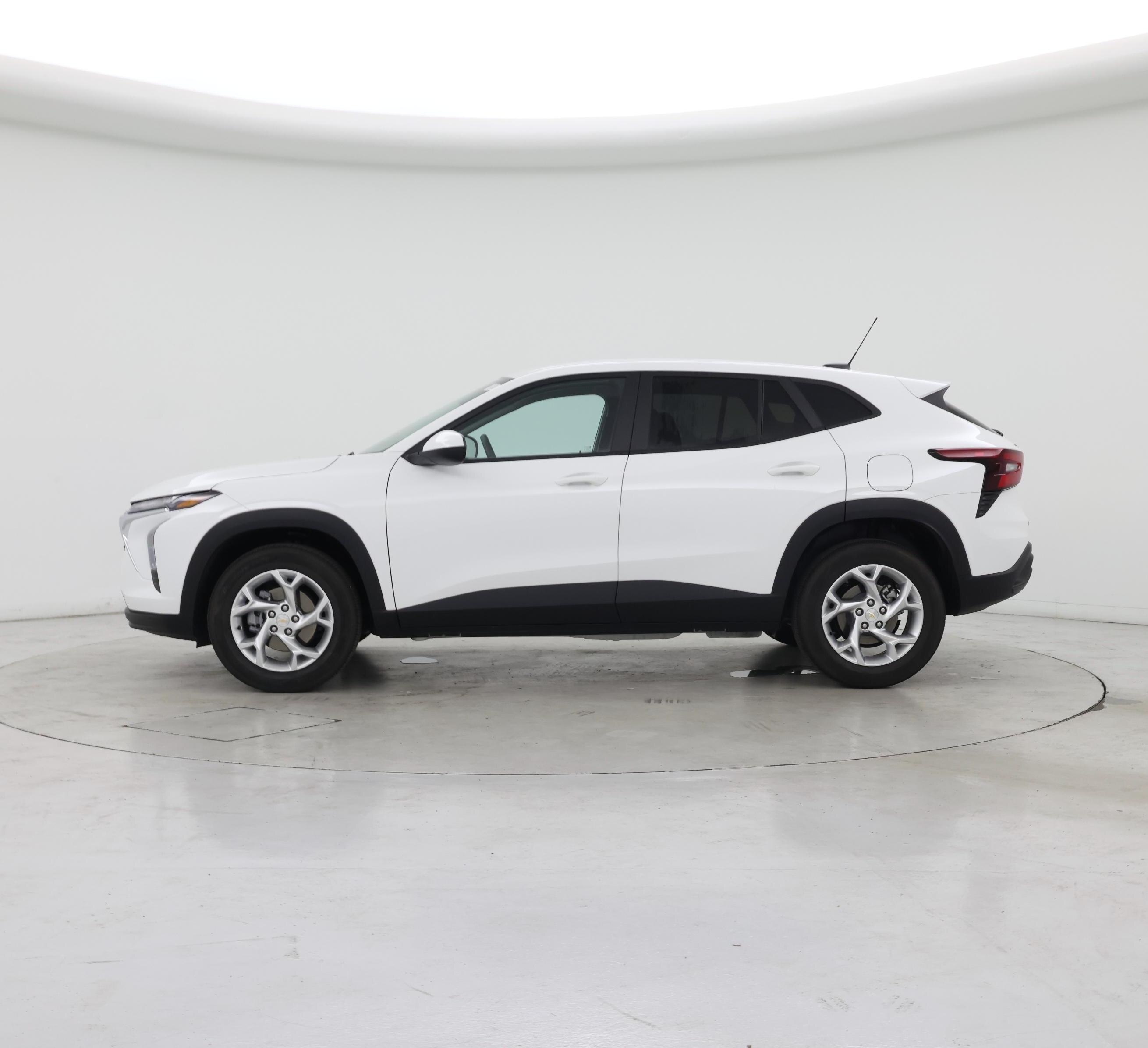 Thumbnail: 2025 Chevrolet Trax - 3