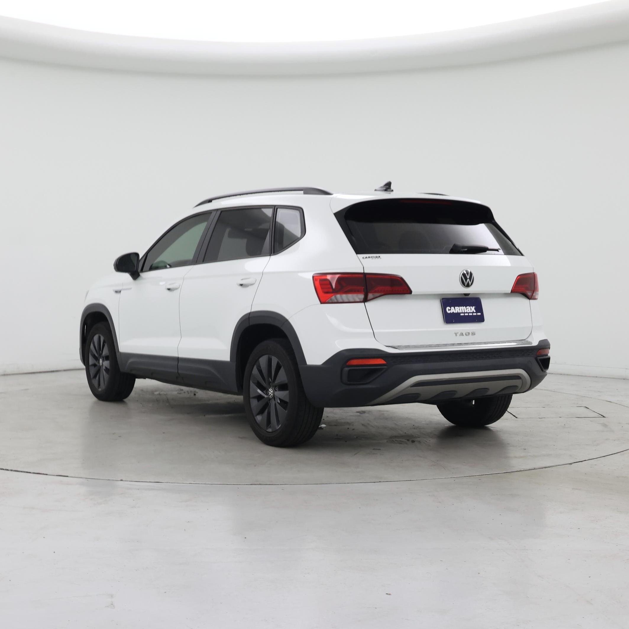 Thumbnail: 2022 Volkswagen Taos - 2