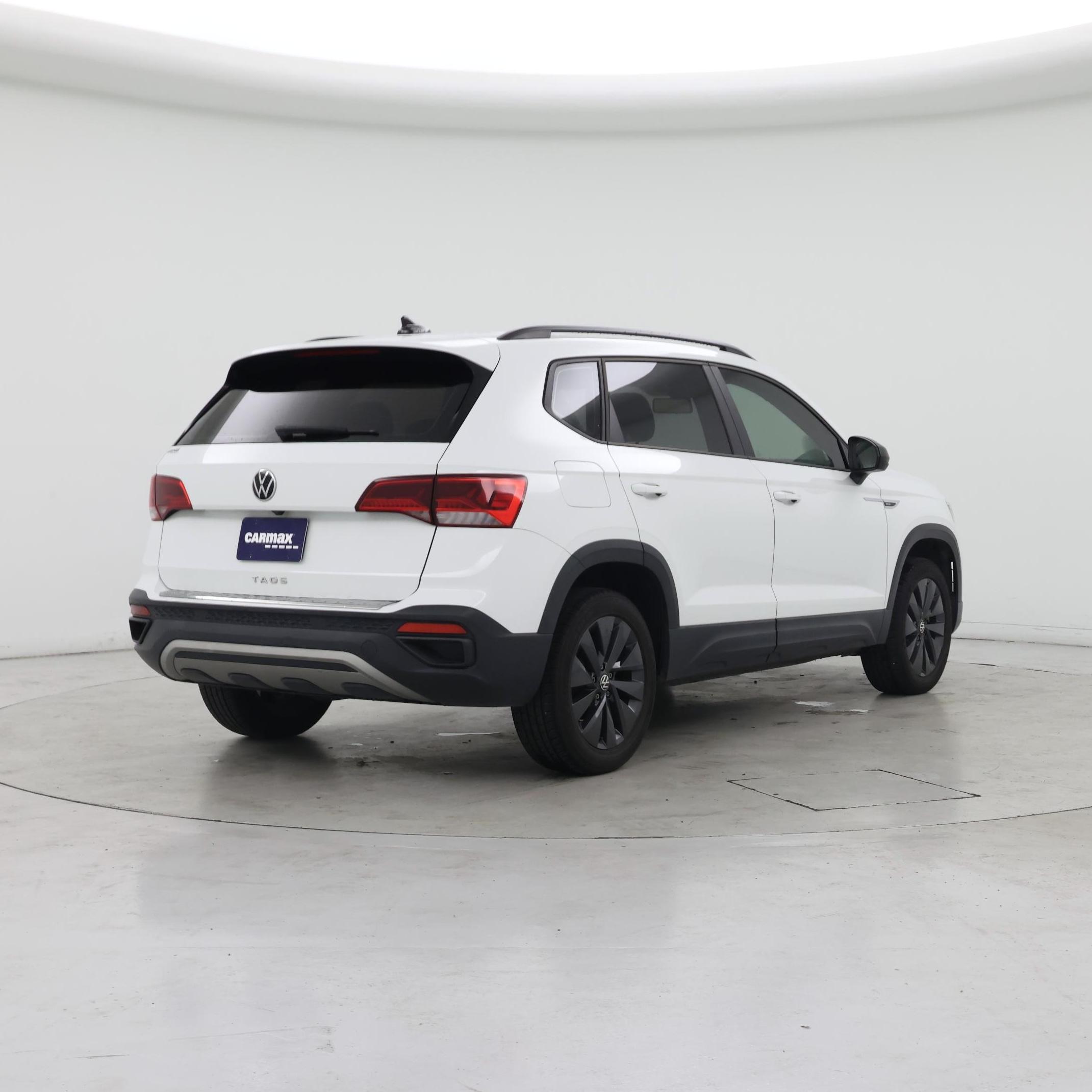 Thumbnail: 2022 Volkswagen Taos - 8
