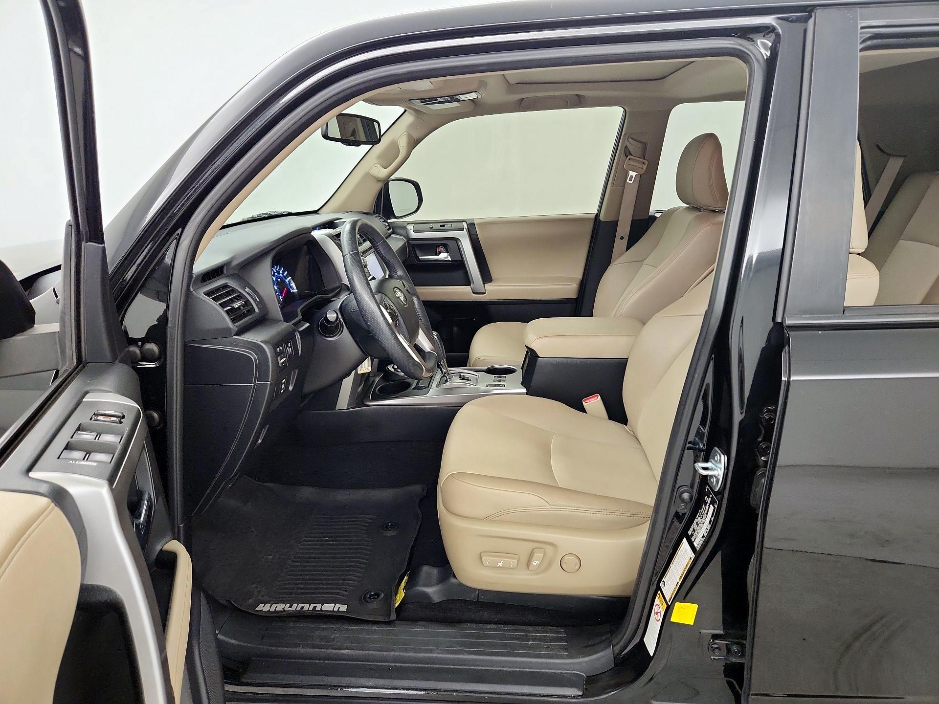 Thumbnail: 2019 Toyota 4Runner - 11