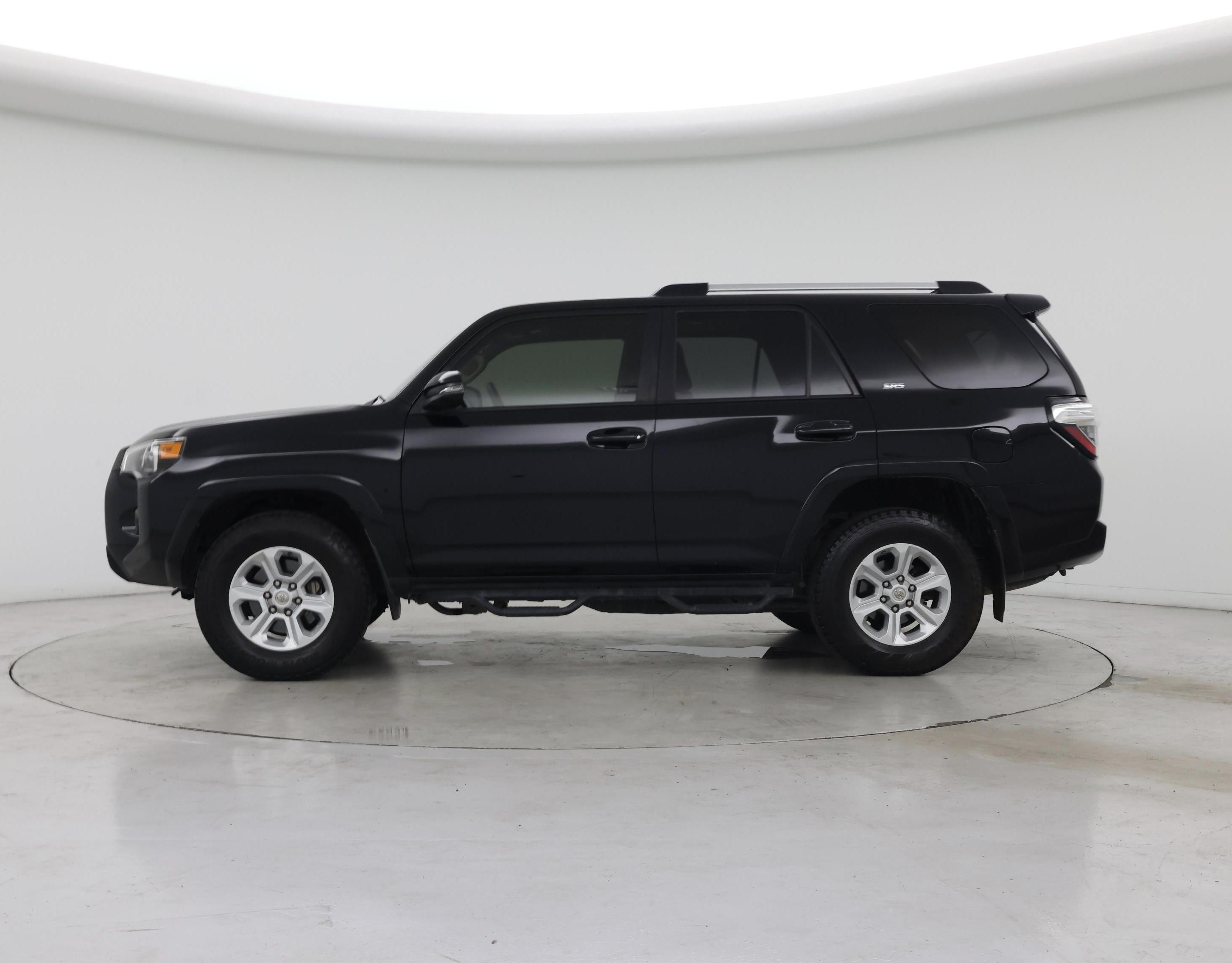 Thumbnail: 2019 Toyota 4Runner - 3