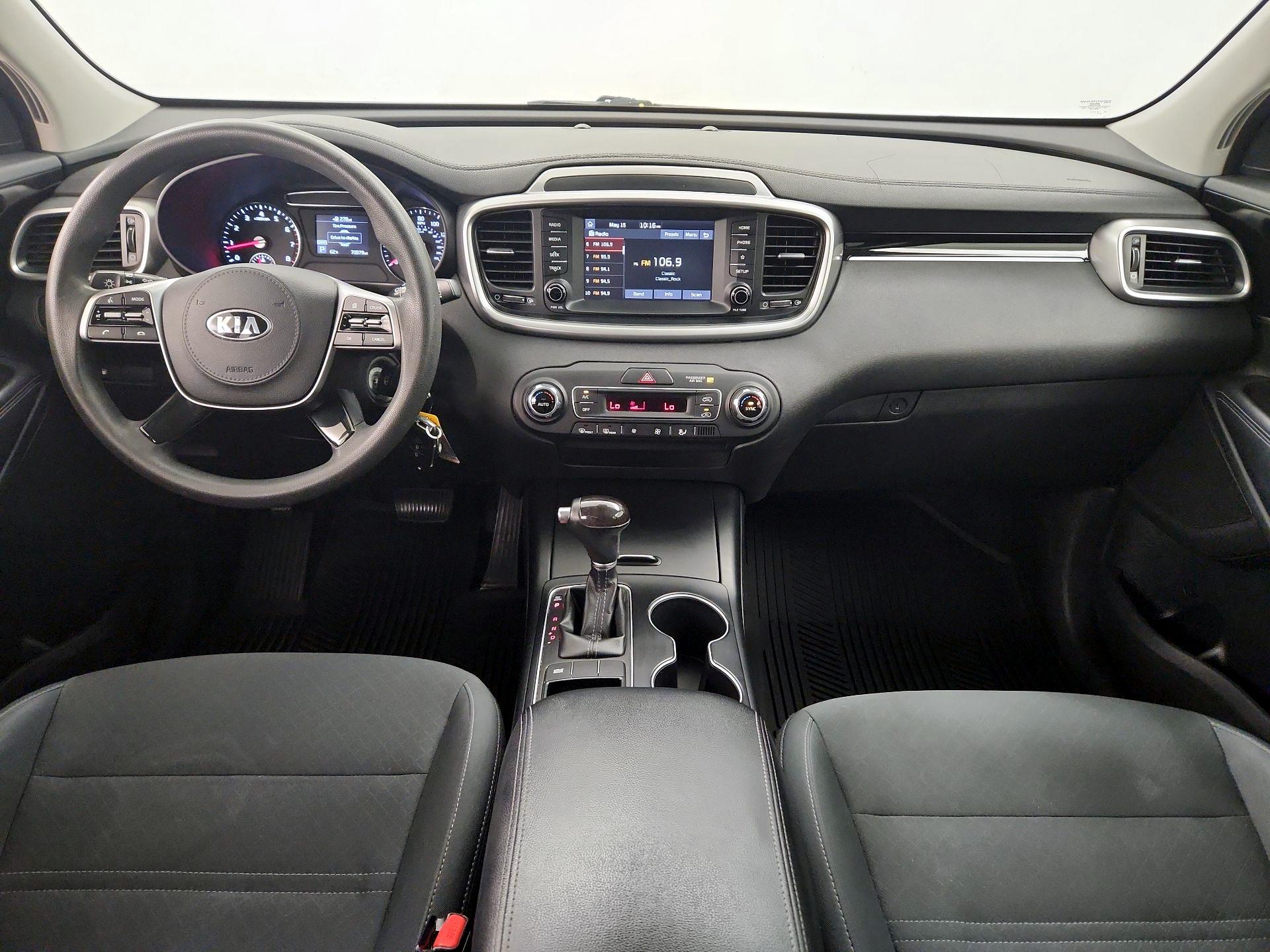 Thumbnail: 2019 Kia Sorento - 9